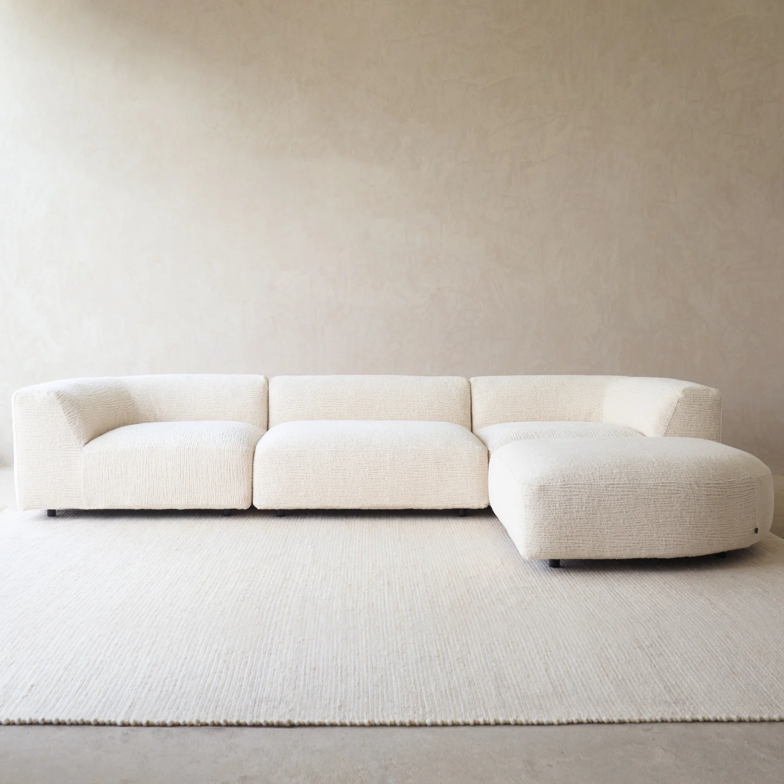 Peal Modular Sofa | Porcelain (330cm) - Image 3