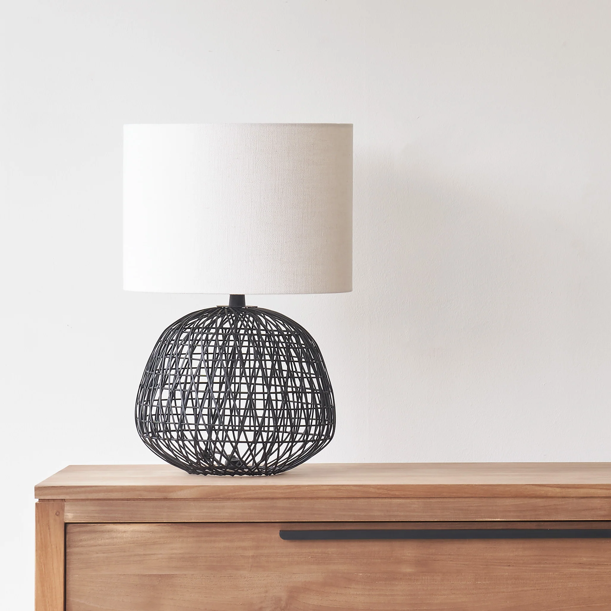 Alwina Table Lamp | Black (28cm) - Image 3