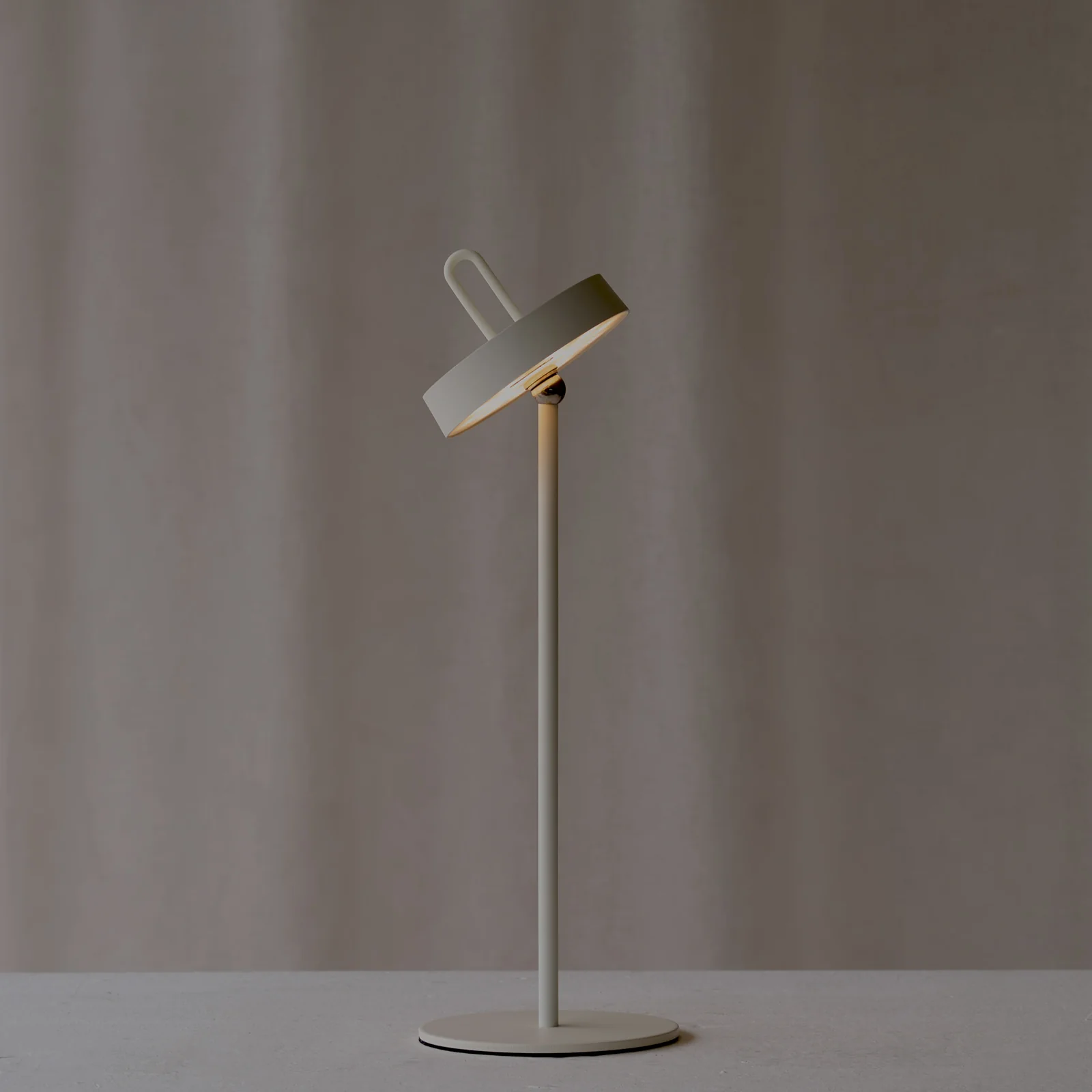 Ampeha Outdoor LED Table Lamp | Cream - Image 6