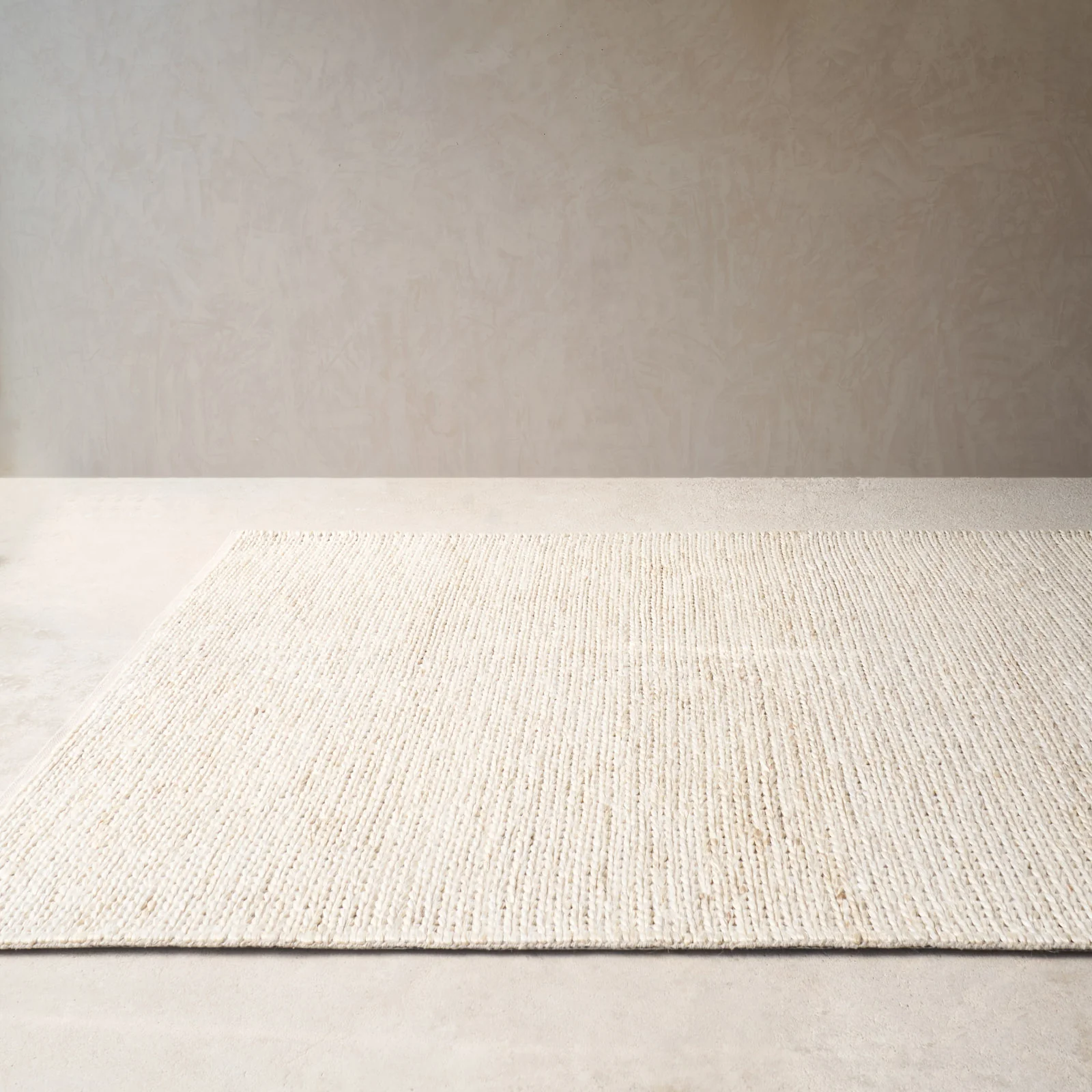 Andrea Large Knot Hemp Rug | White - Image 3