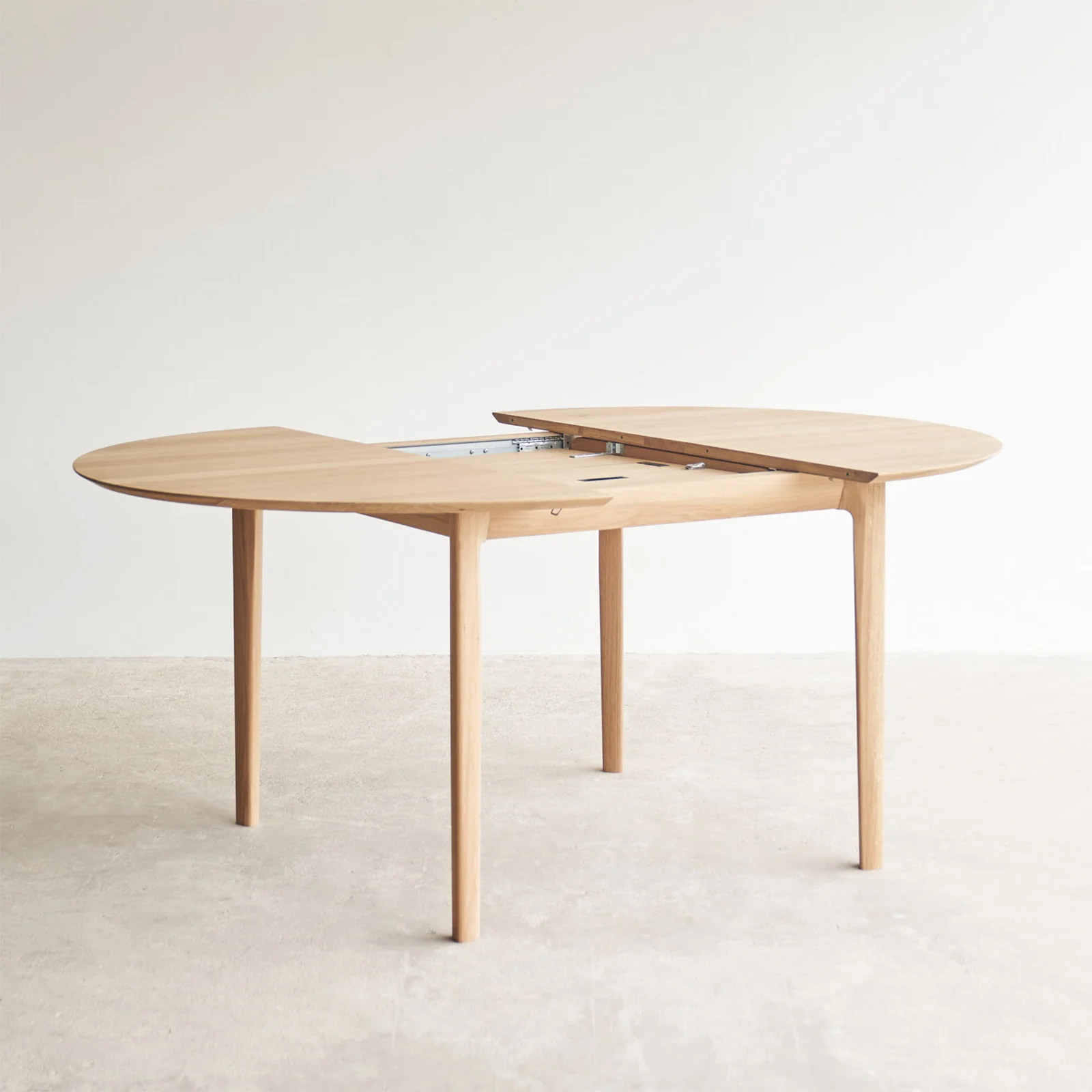 Bok Extendable Round Dining Table | Oak - Image 4