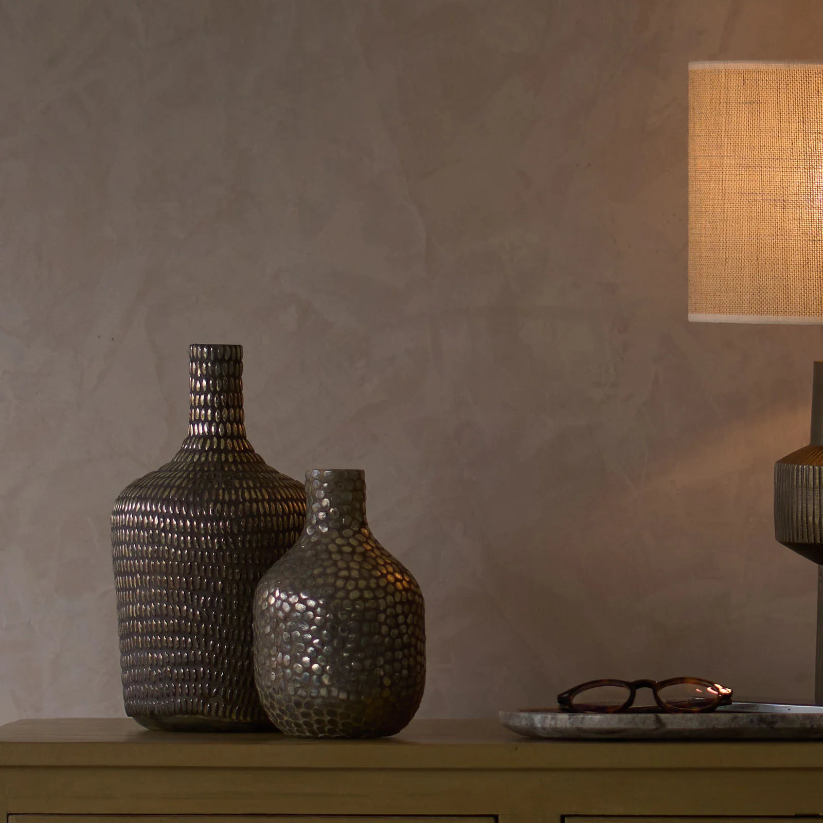Bomadu Vase | Antique Black - Image 8