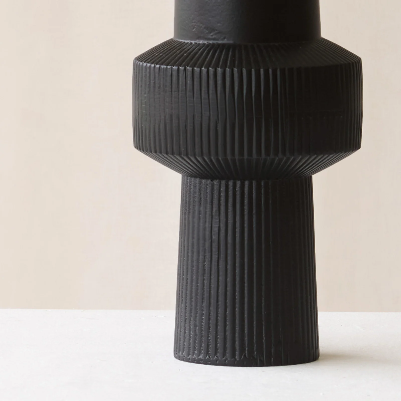 Briska Table Lamp | Black (37cm) - Image 2