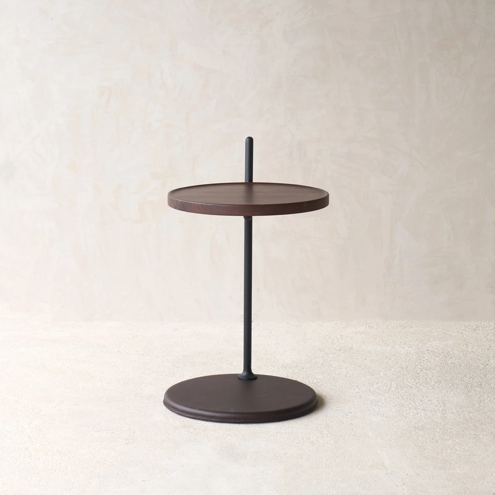 Bystander Leather Side Table | Espresso with Walnut Frame - Image 4