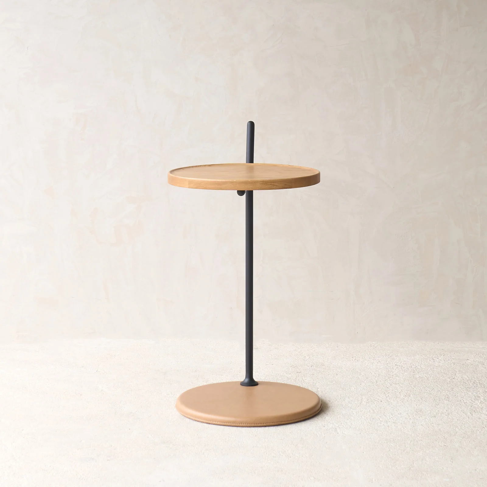 Bystander Leather Side Table | Pecan with Oak Frame - Image 4