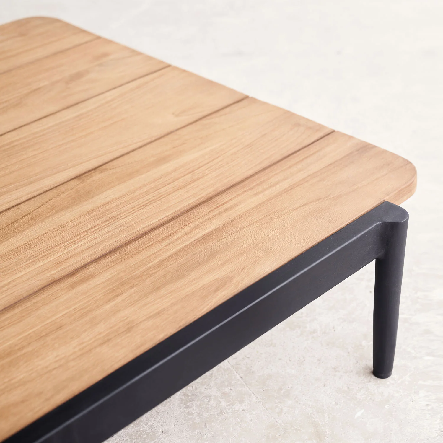 Cabana Outdoor Coffee Table | Lava - Image 4