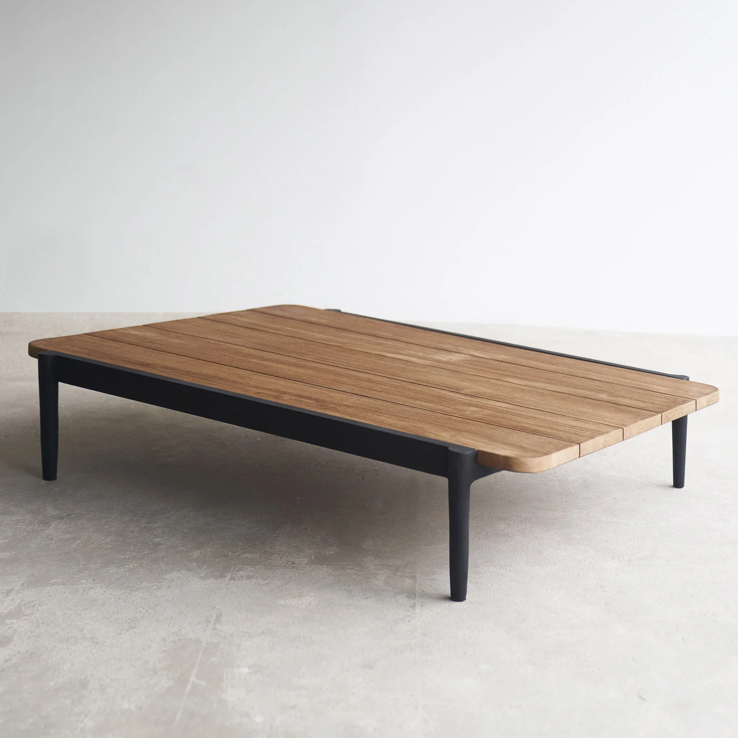 Cabana Outdoor Coffee Table | Lava - Image 6