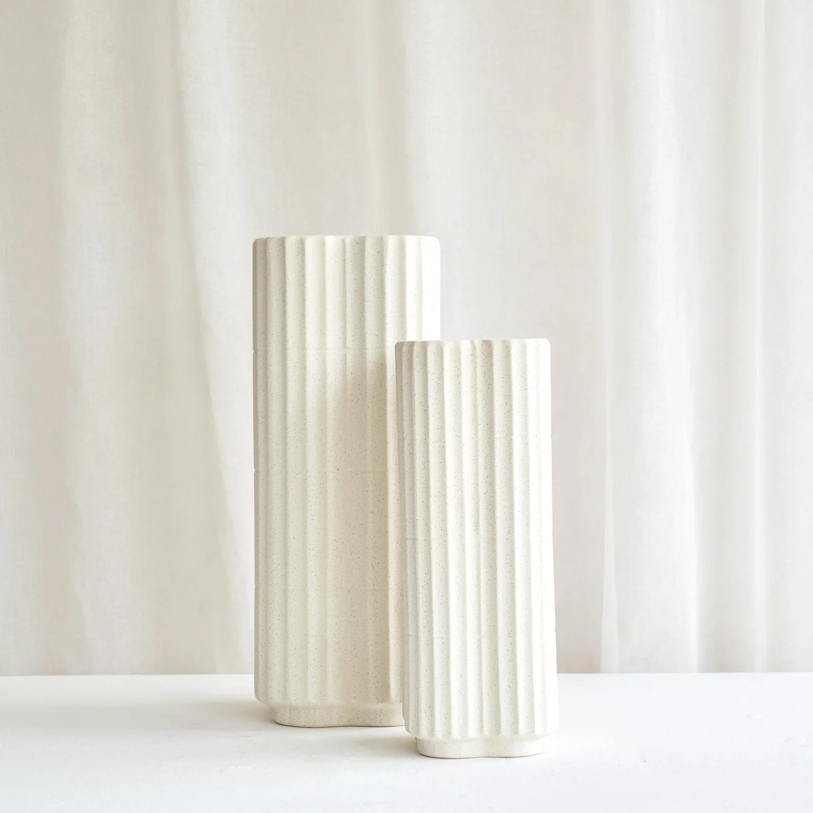 Castor Vase | Ecru - Image 4