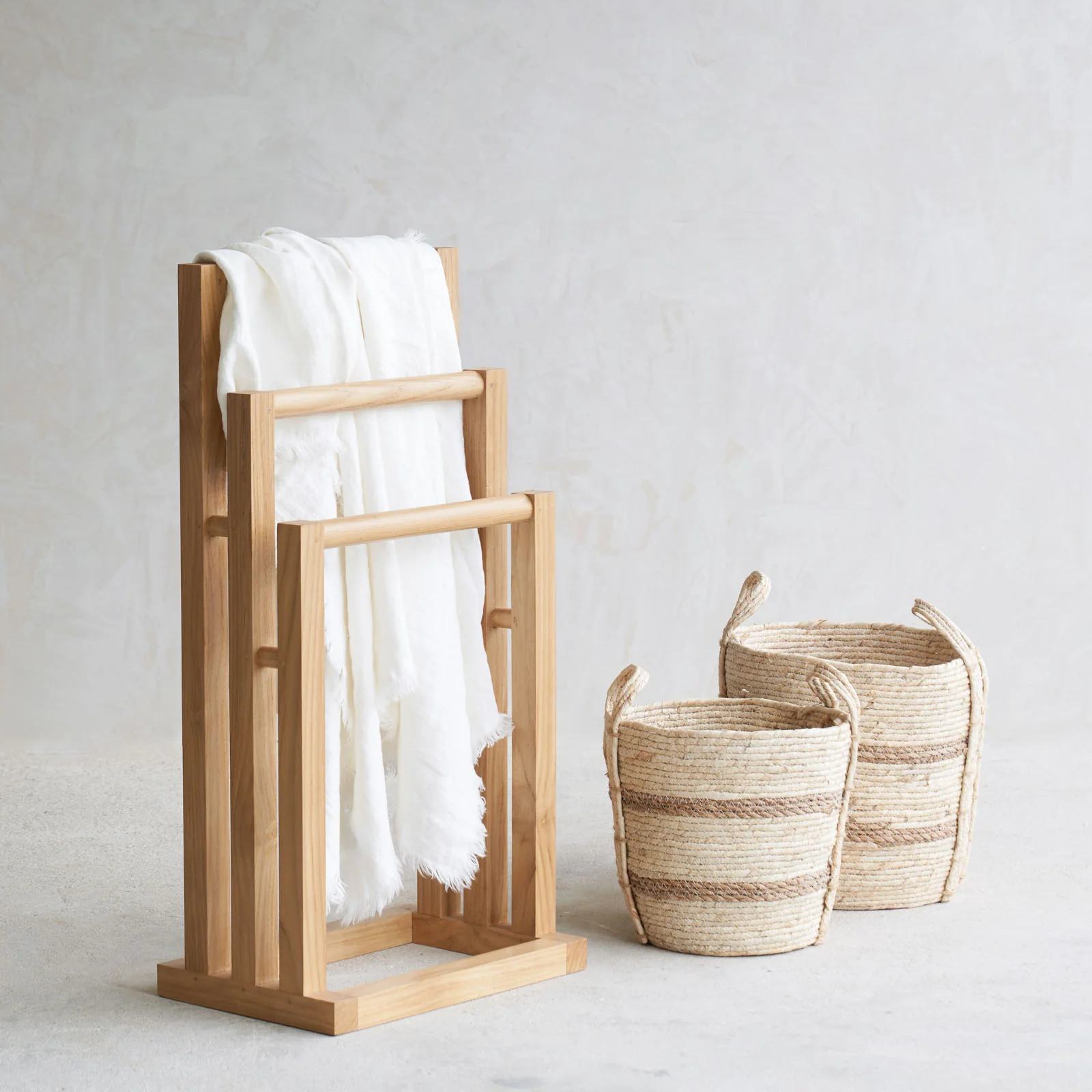 Caybria Towel Rack | Old Teak - Natural (90cm) - Image 3