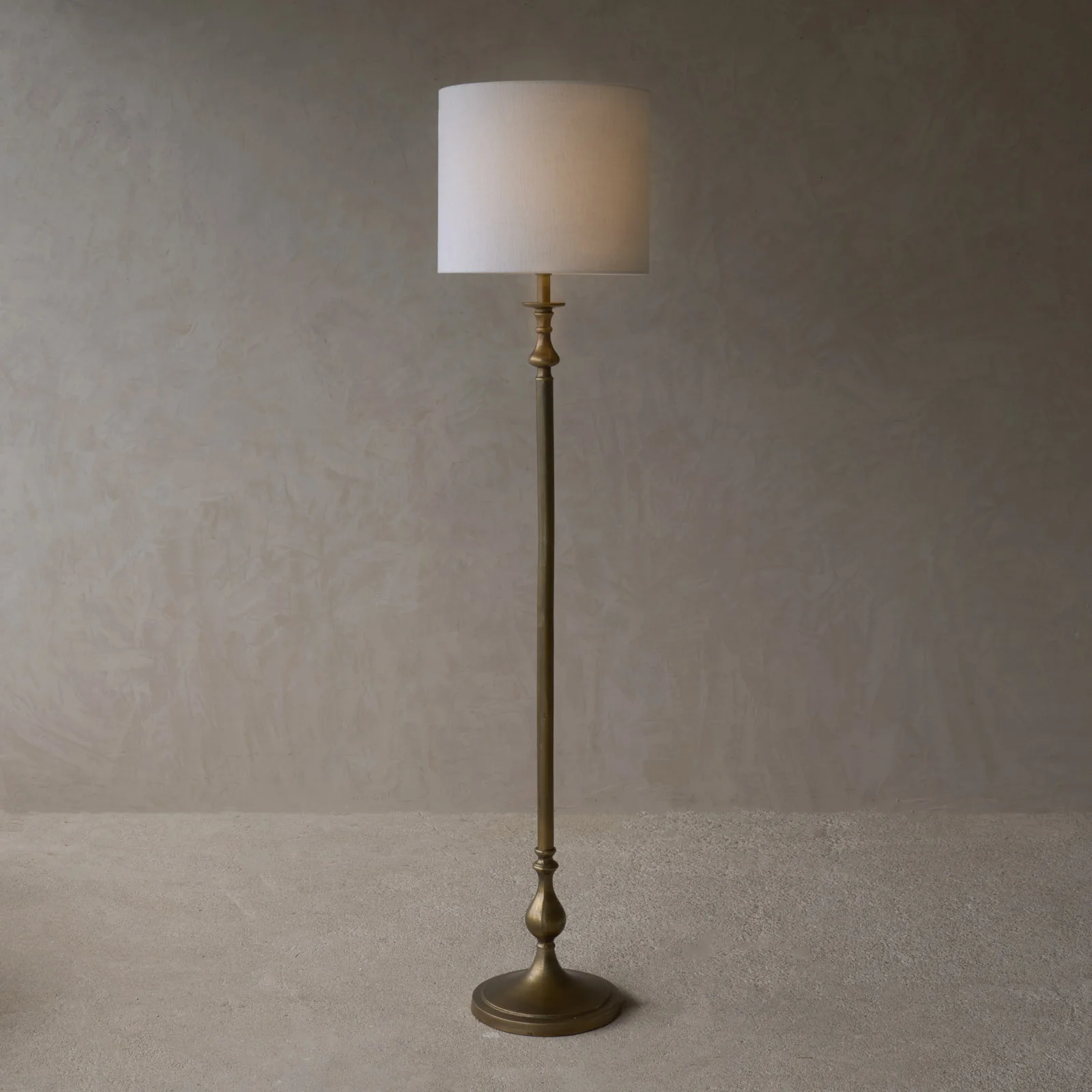 Cebu Floor Lamp | Bronze - Image 6