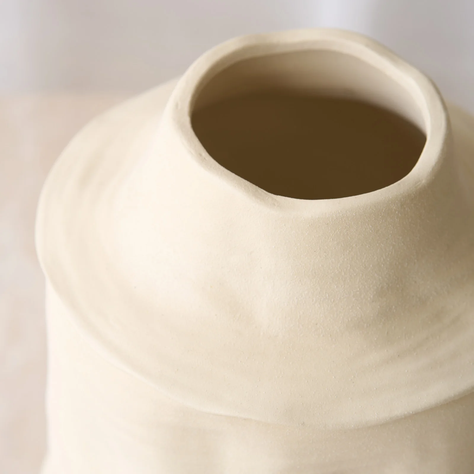 Corsico Vase | Cream (25cm) - Image 2
