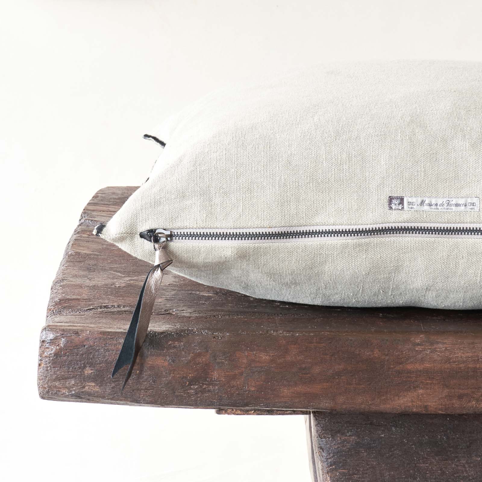 Black Line Cushion | Stone Washed Linen - Ciment - Image 7