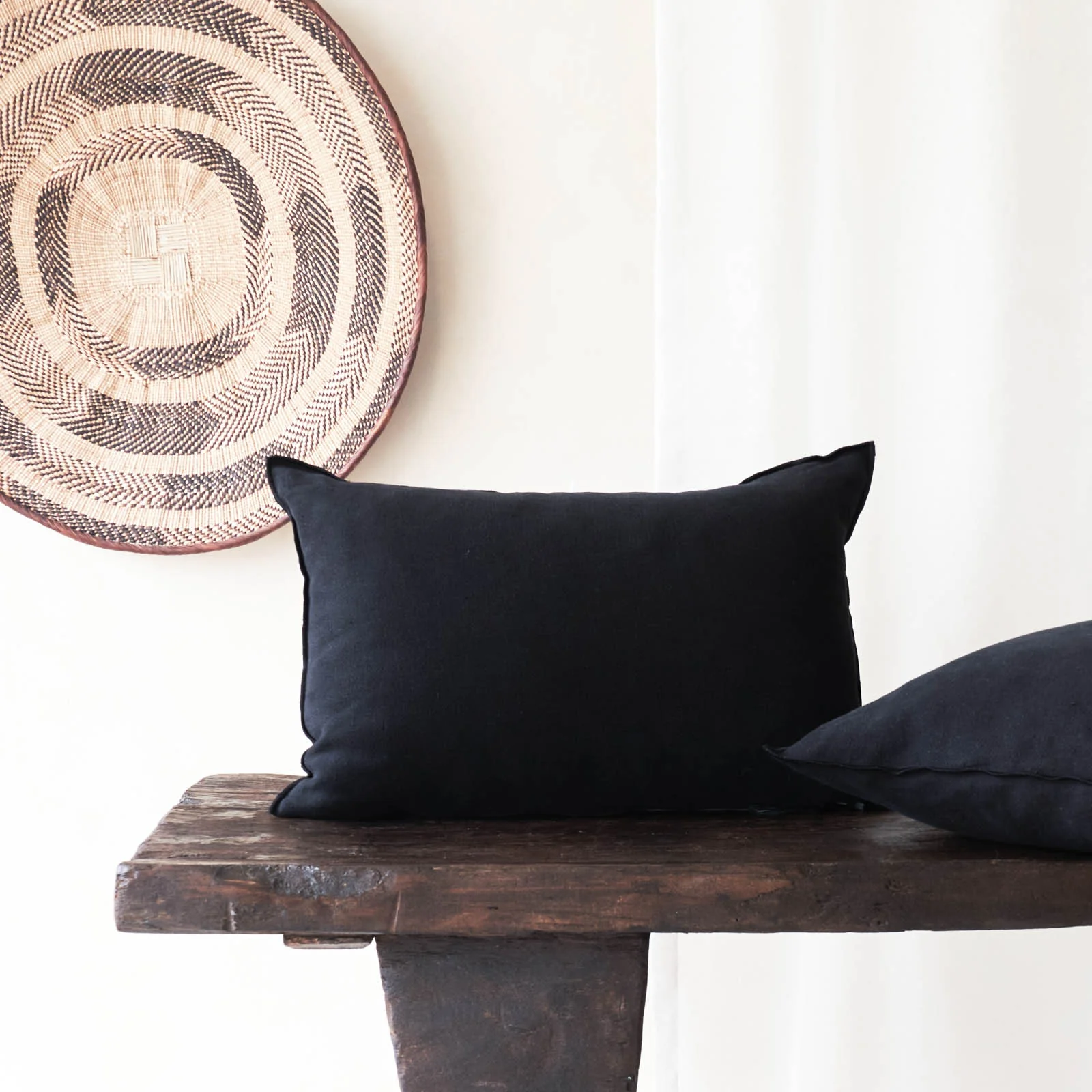 Black Line Cushion | Stone Washed Linen - Noir - Image 4