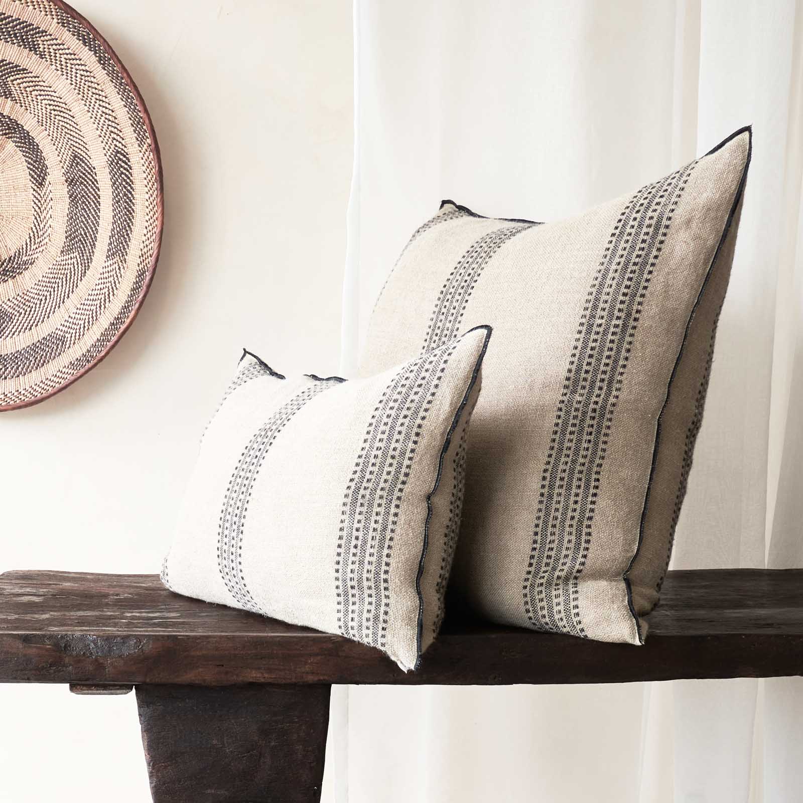 Rustique Cushion | Canvas - Berbère Naturel - Image 2