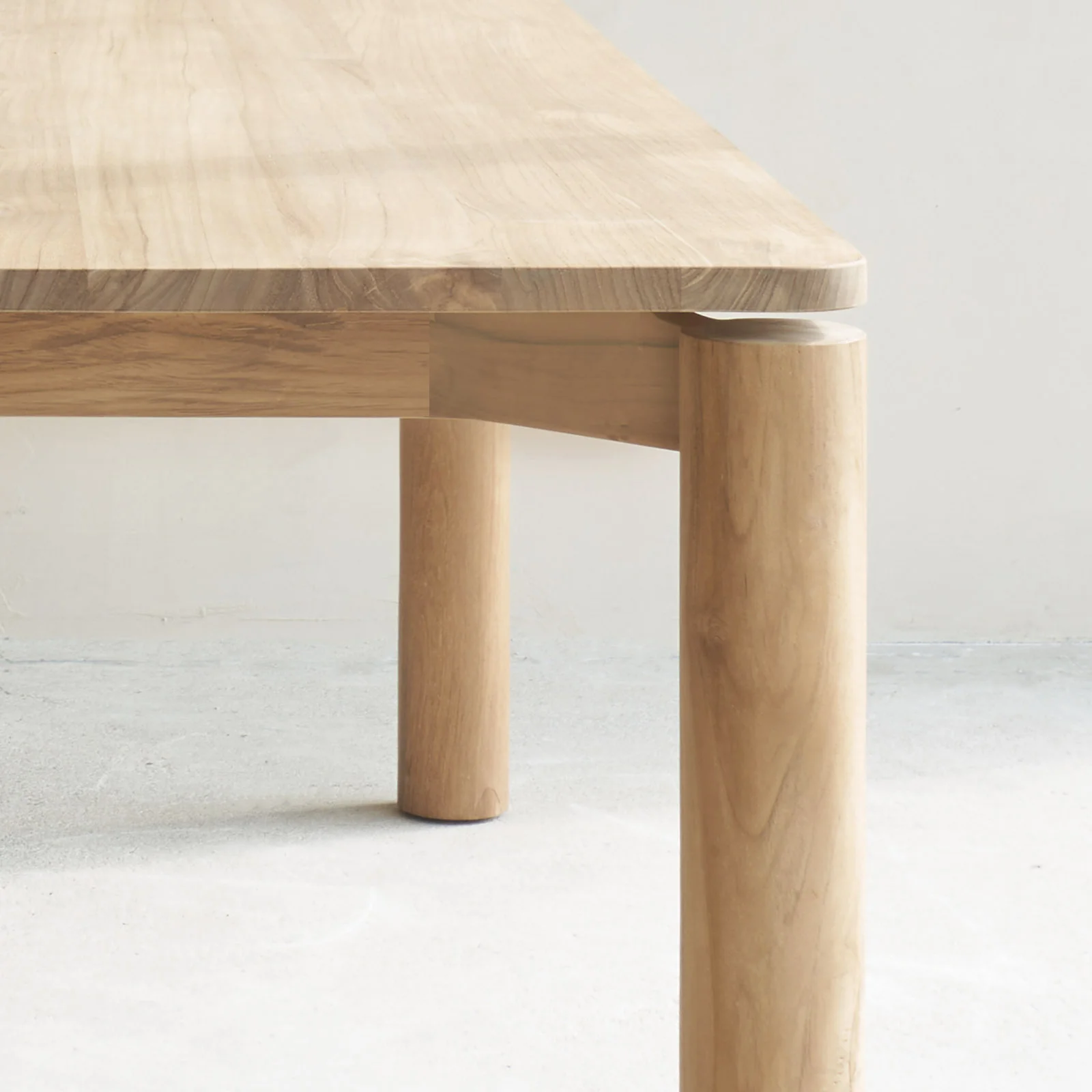 Flores Dining Table | Teak (200cm) - Image 2