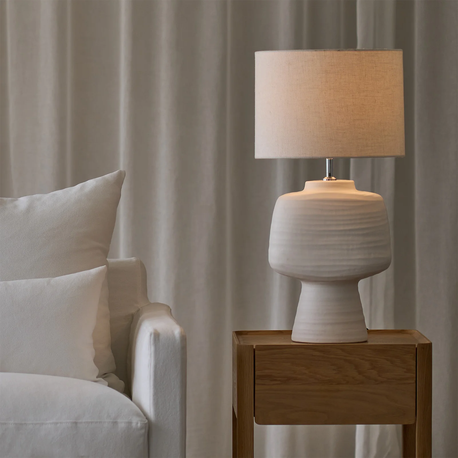 Gandoro Table Lamp | Cream (49cm) - Image 7