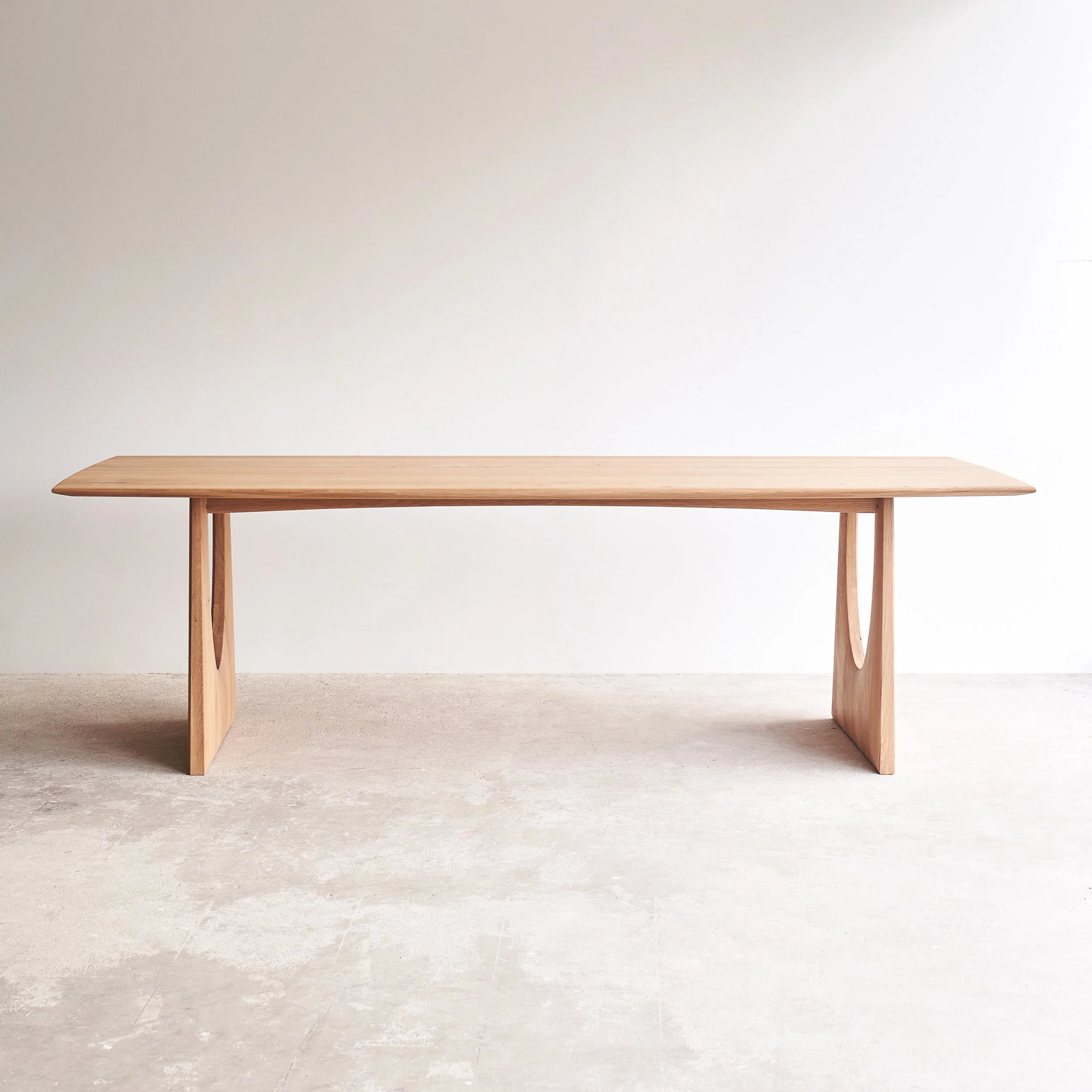 Geometric Dining Table | Oak - Natural - Image 3