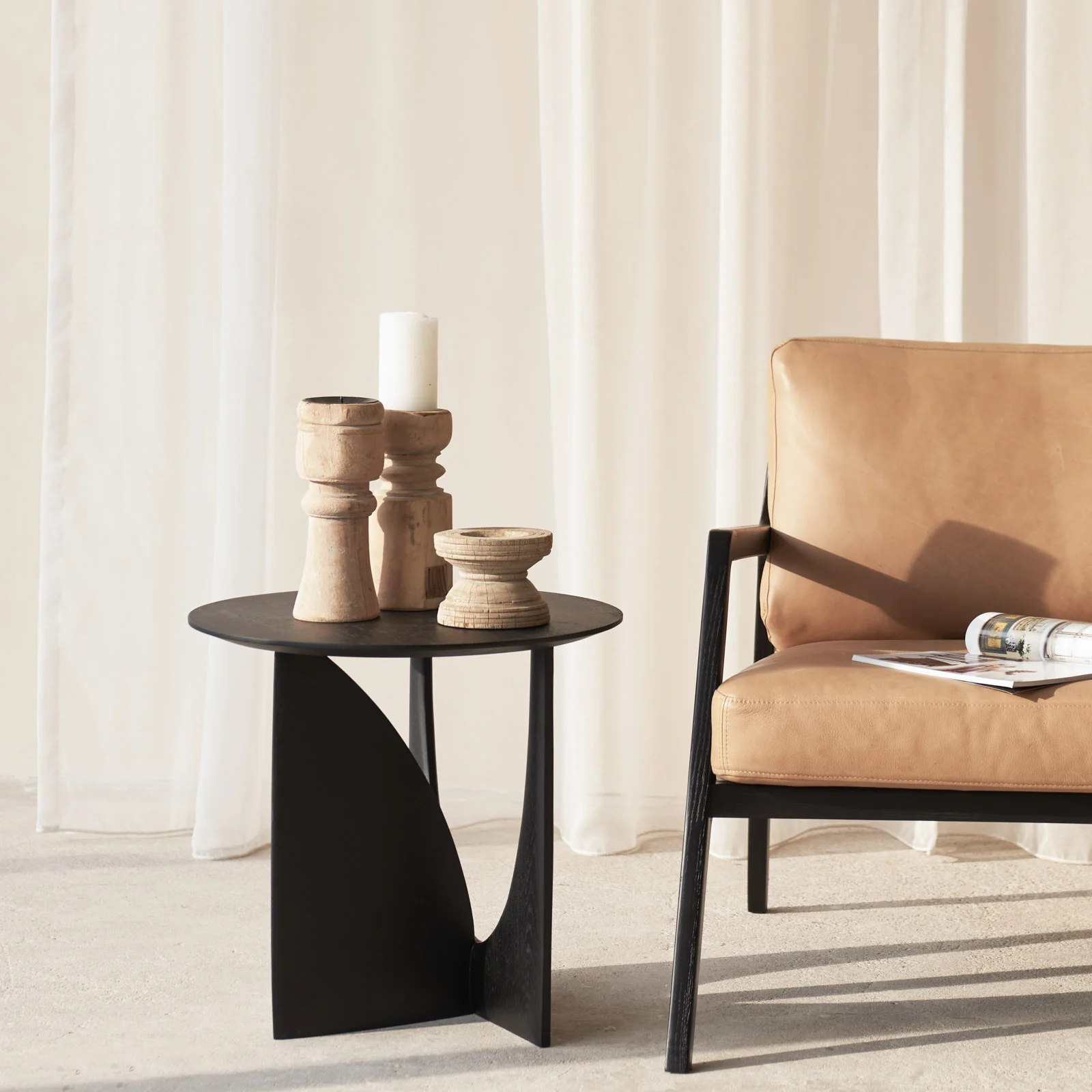 Geometric Side Table | Oak - Black - Image 6