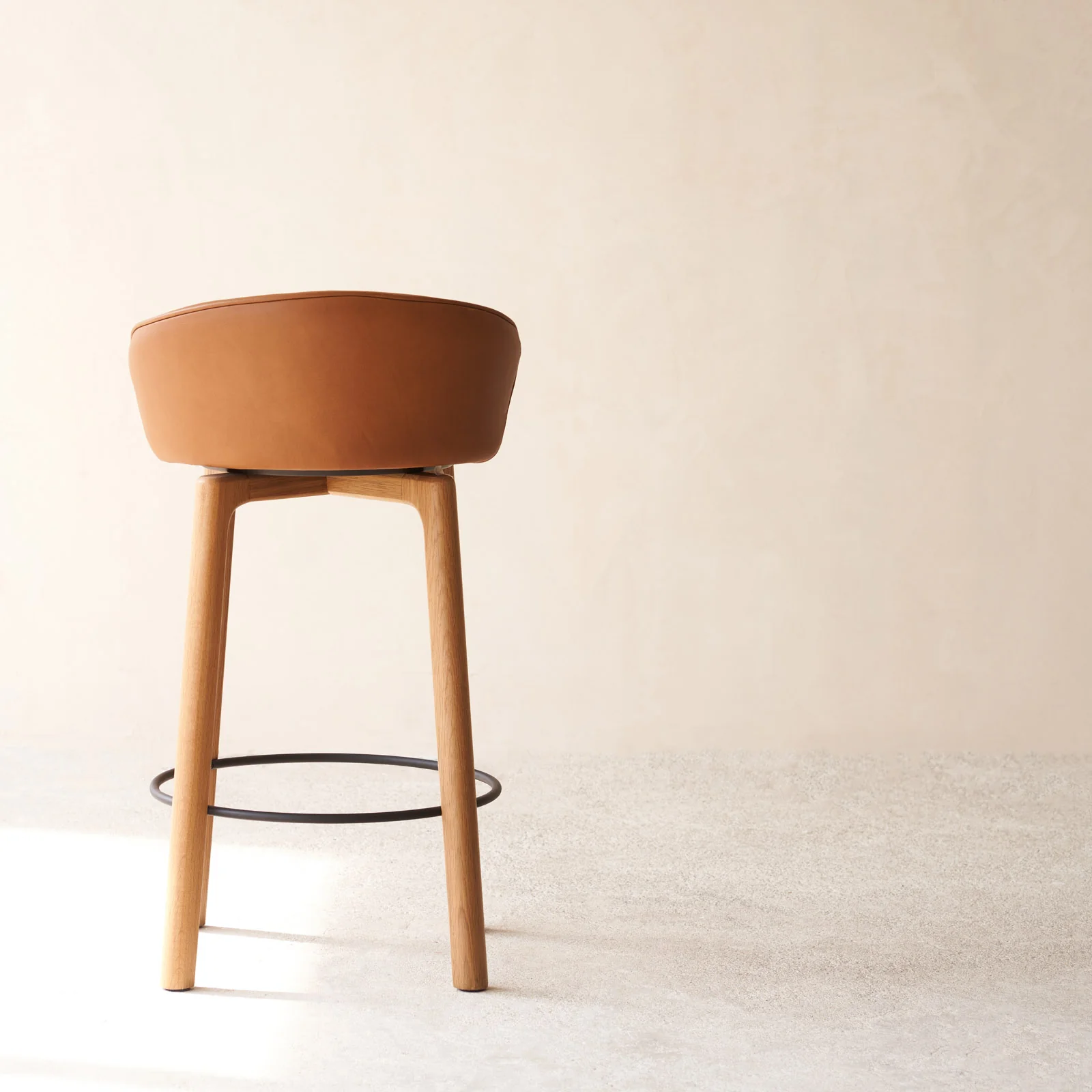 Glide Counter Stool | Saddle - Image 3