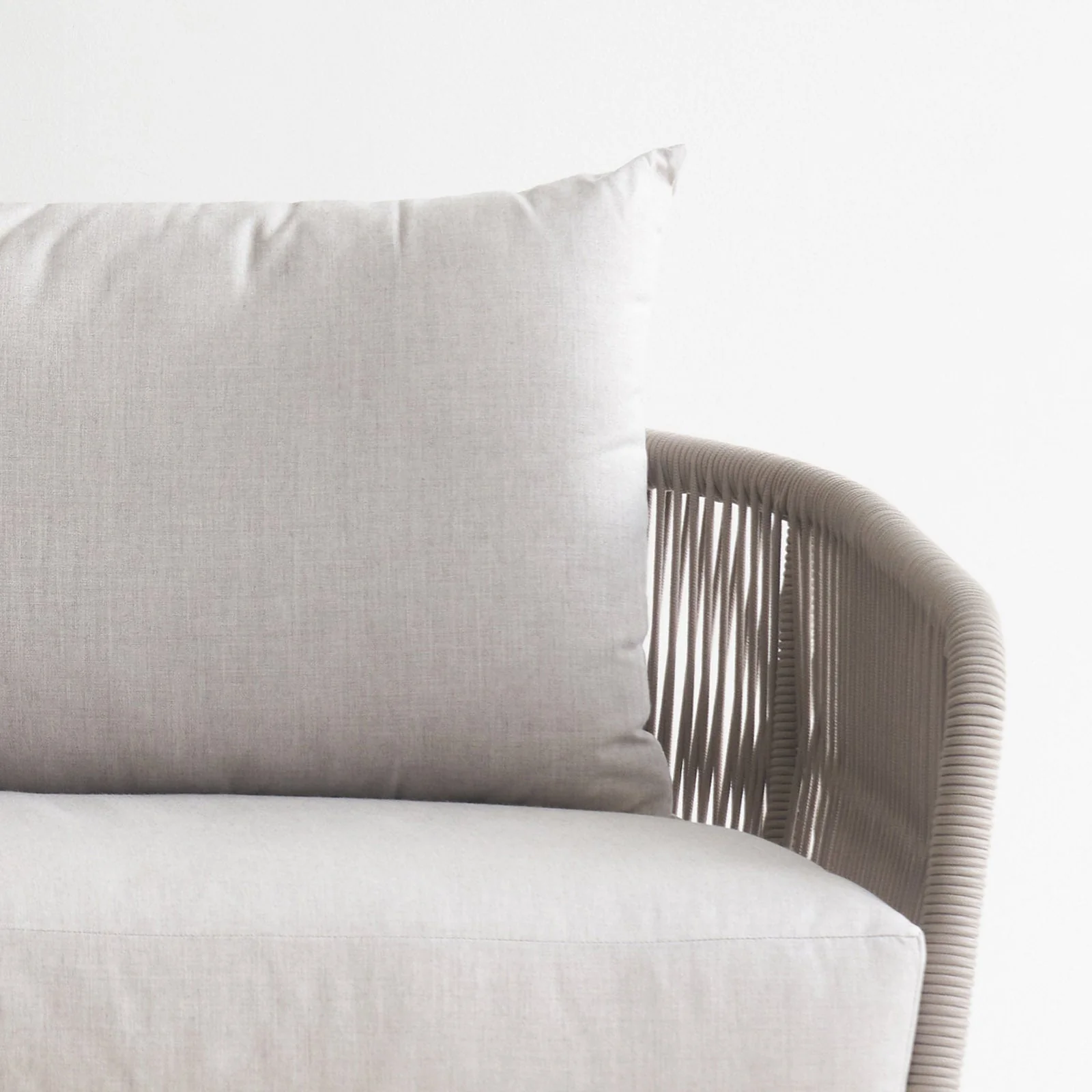 Hamilton Outdoor Sofa | 3 Seater White Frame - Grey (252cm) - Image 4