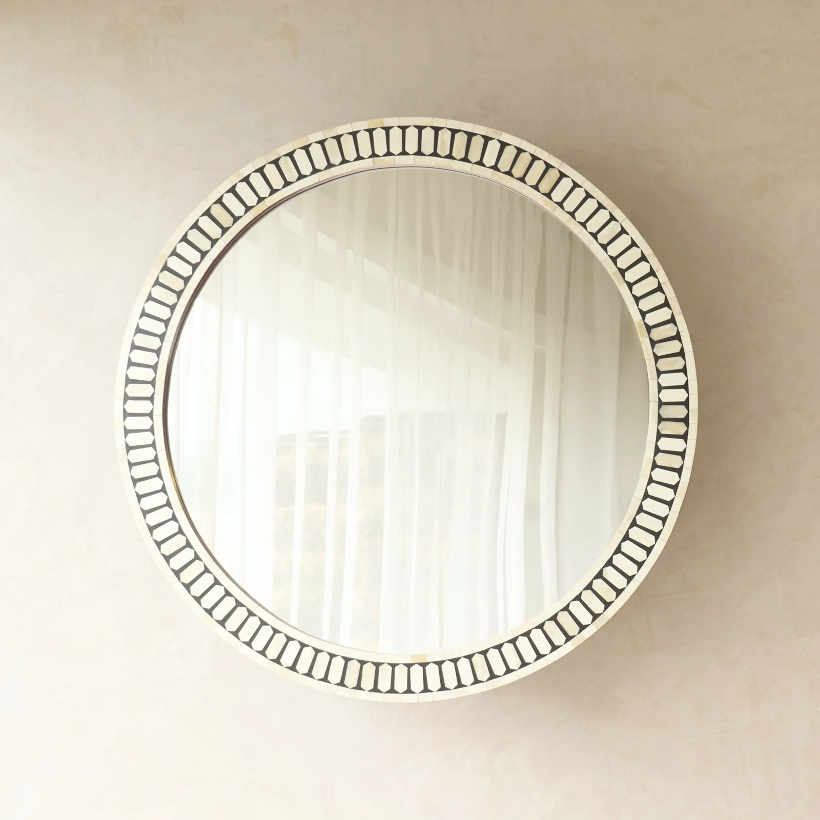 Handcrafted Round Bone Inlay Mirror