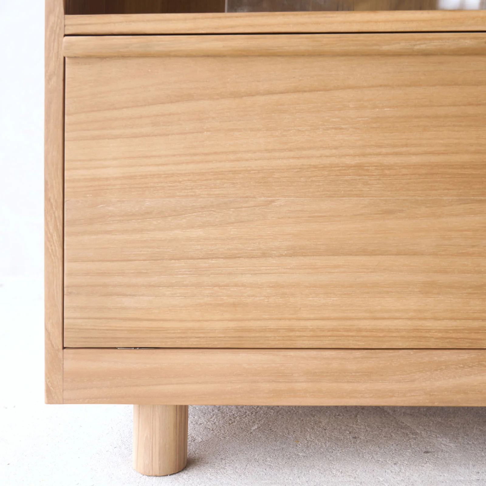 Hiro Sideboard | 2 Glass Doors - Teak - Image 4
