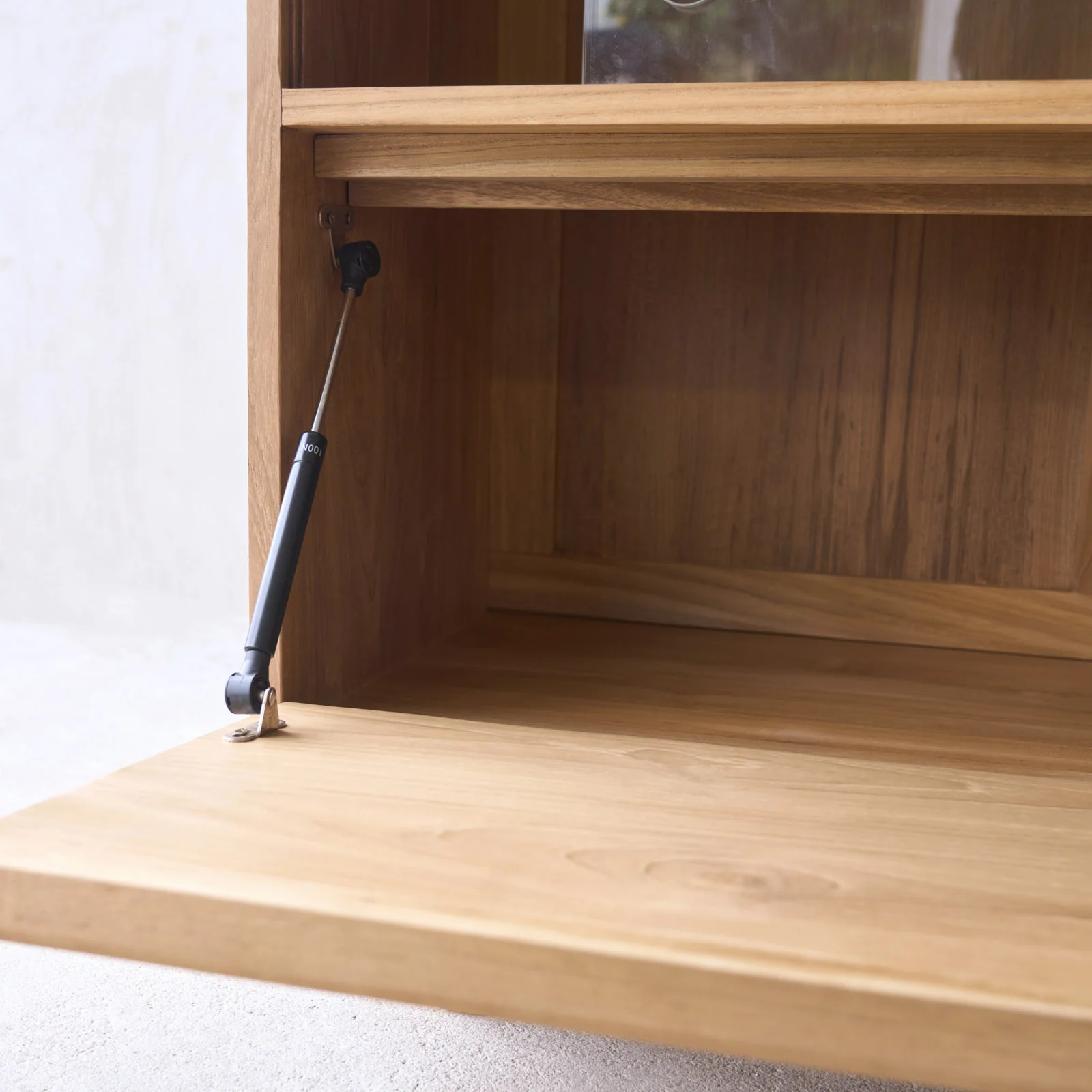 Hiro Sideboard | 2 Glass Doors - Teak - Image 6