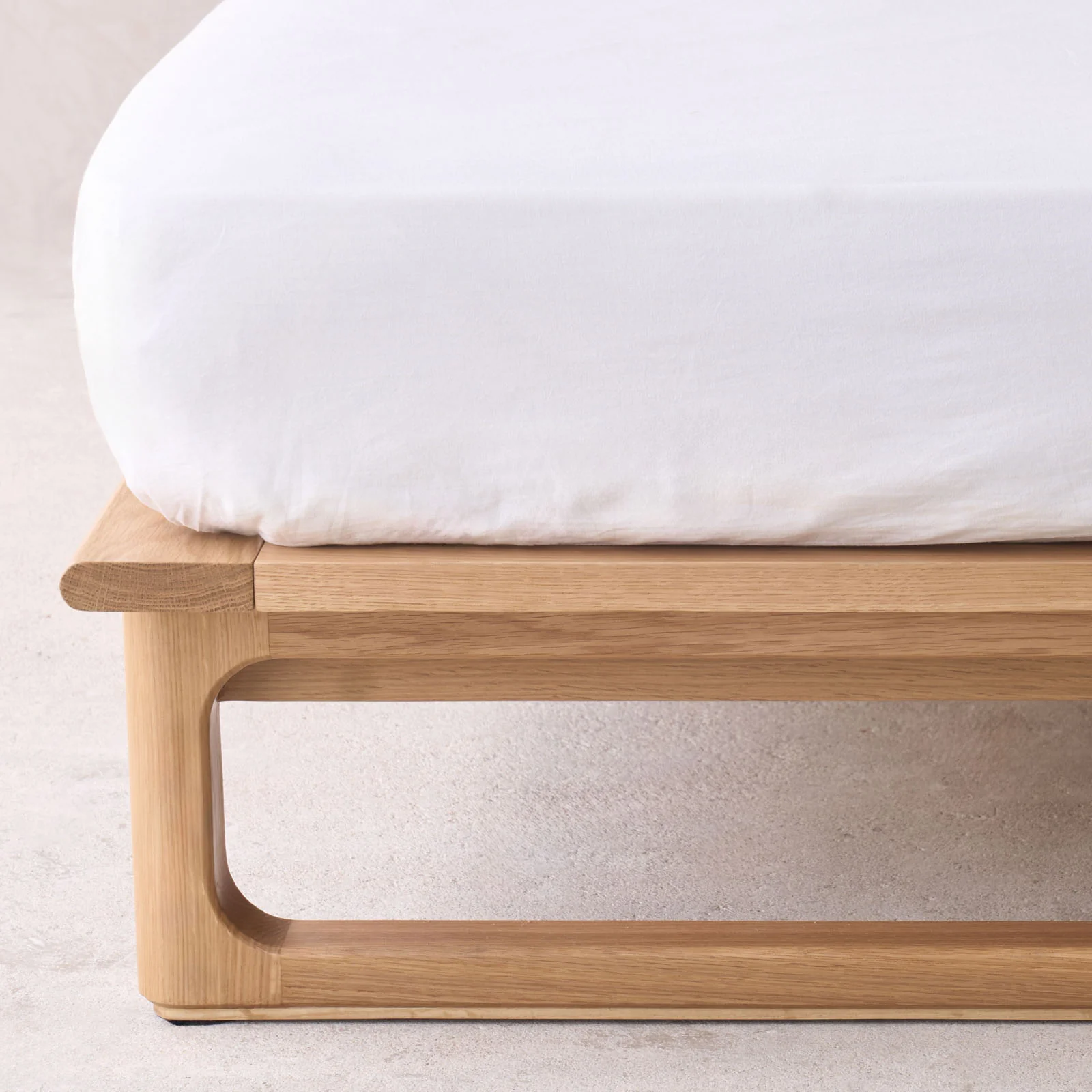 Hover Bed Frame | Oak - Pecan (SG Super Single) - Image 4