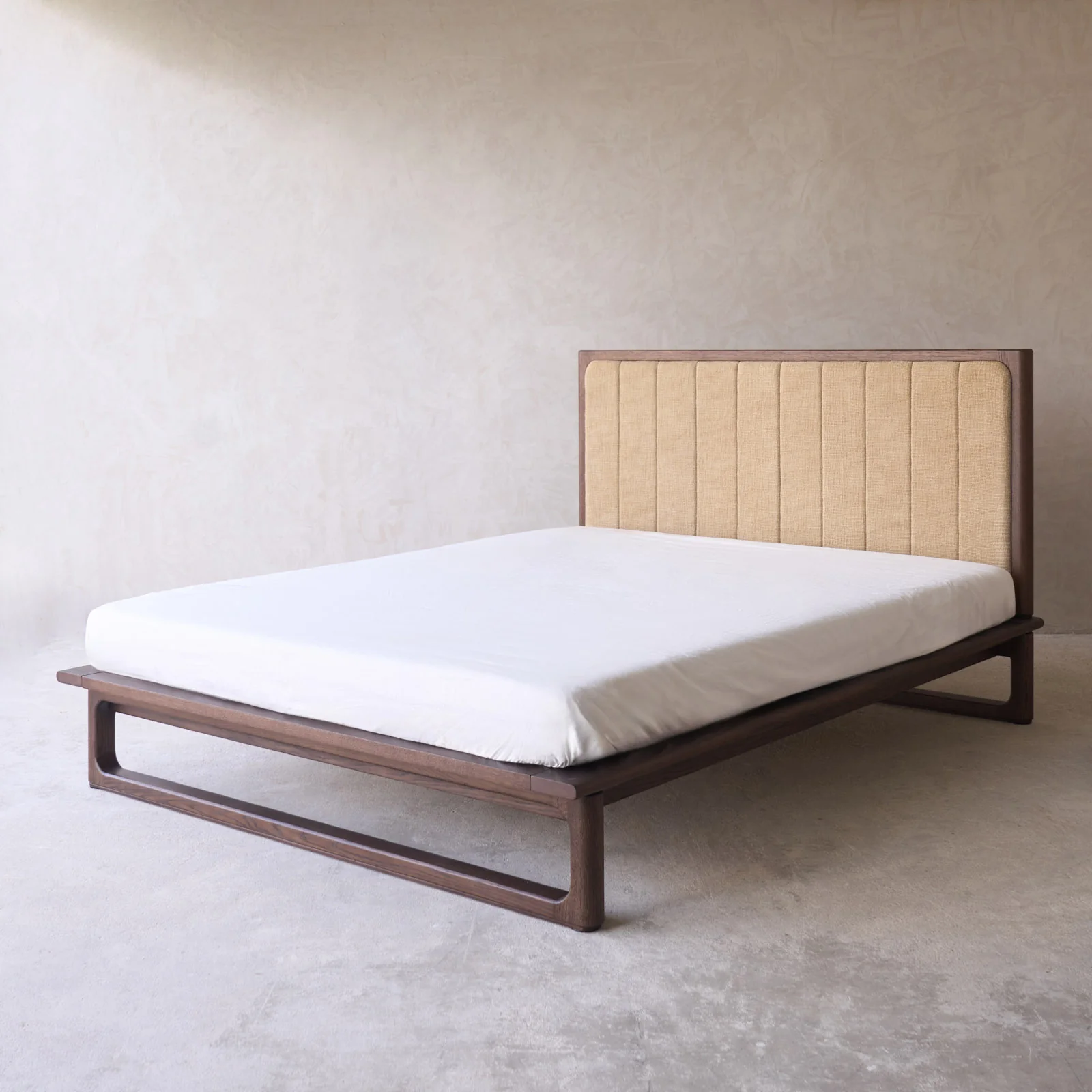 Hover Bed Frame | Espresso Oak - Toffee (SG Queen) - Image 5