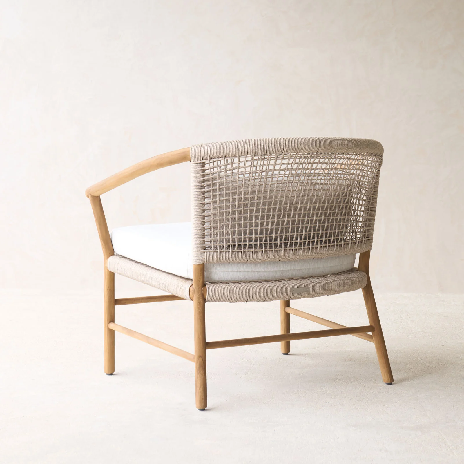 Icon Outdoor Lounge Chair | Light Grey - Image 5