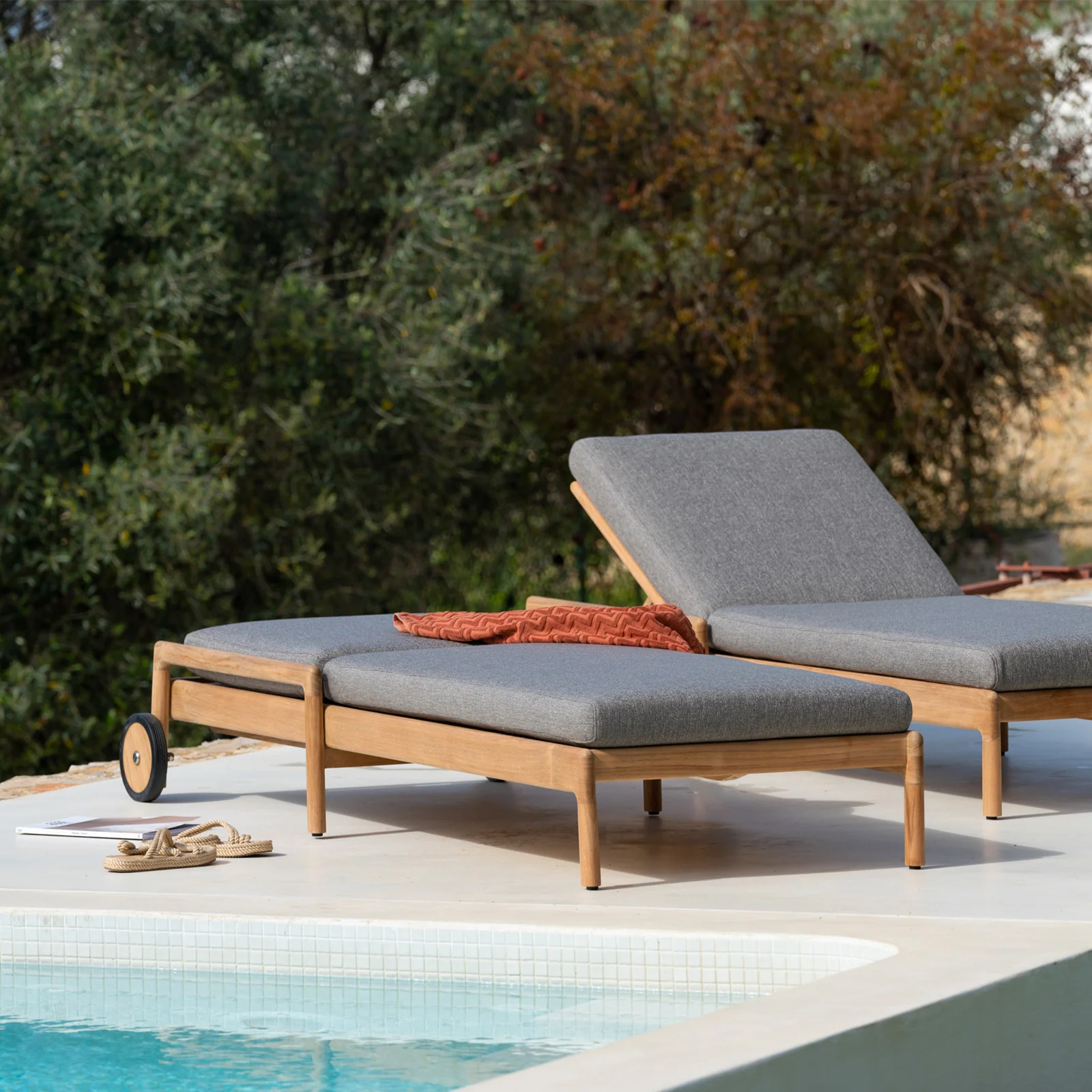 Outdoor Jack Adjustable Lounger | Teak - Mocha - Image 5