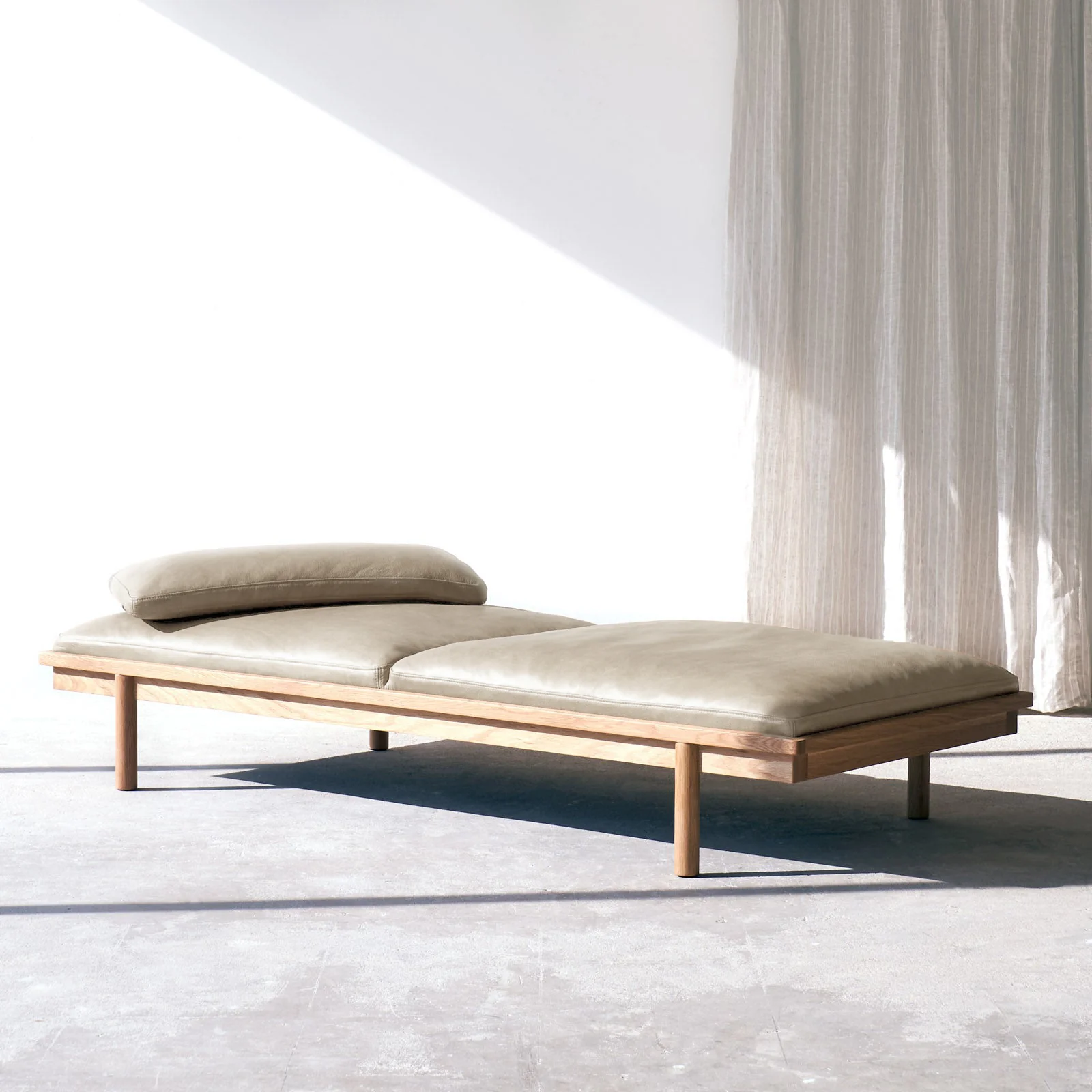 Pensive Daybed | Bespoke Leather (180cm) - Image 3