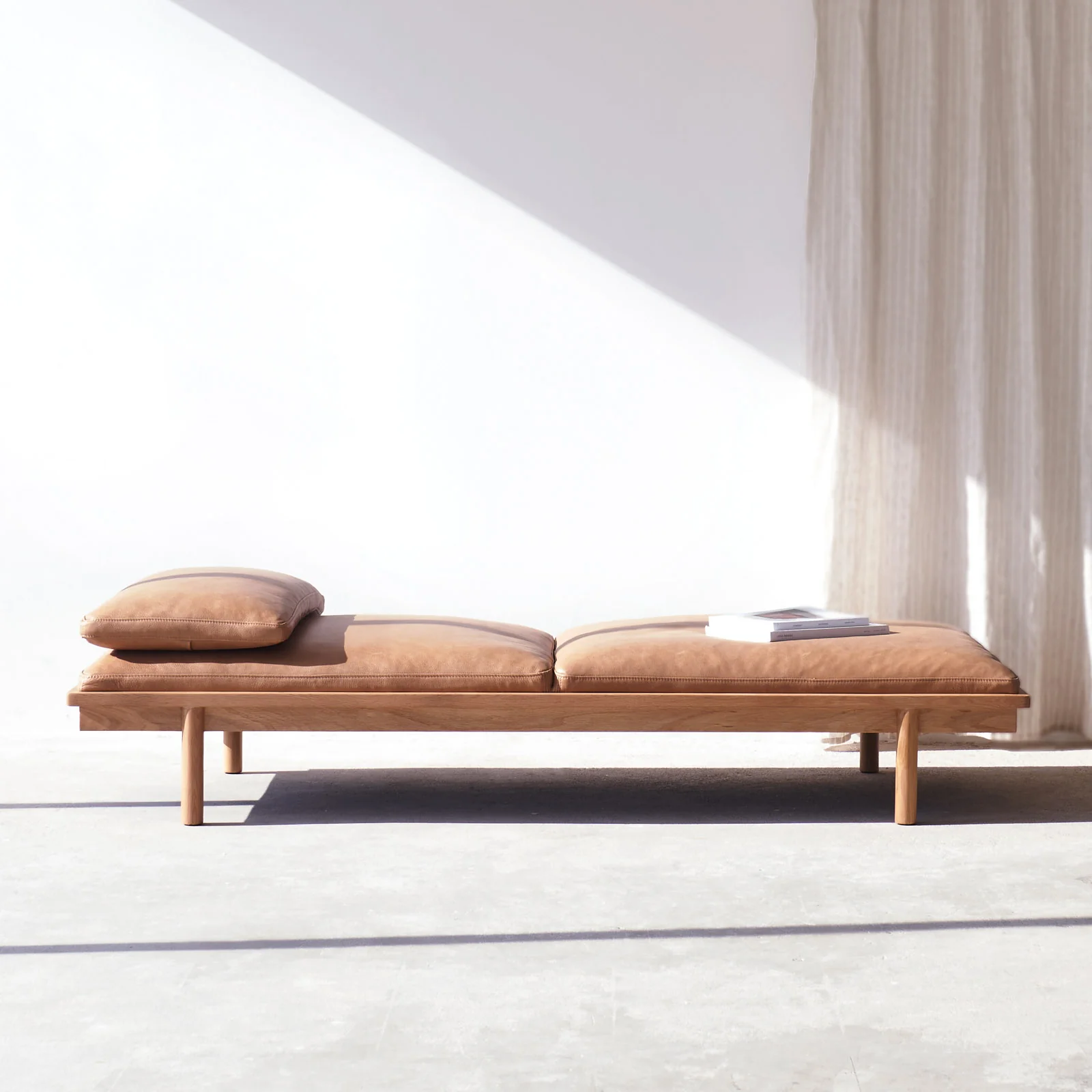 Pensive Daybed | Bespoke Leather (180cm) - Image 5