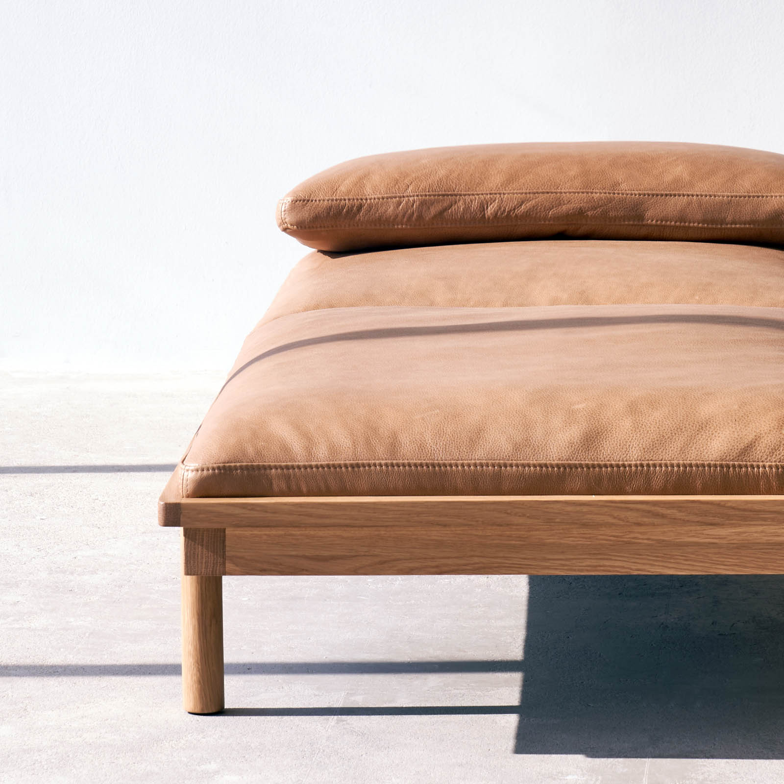 Pensive Daybed | Bespoke Leather (180cm) - Image 6