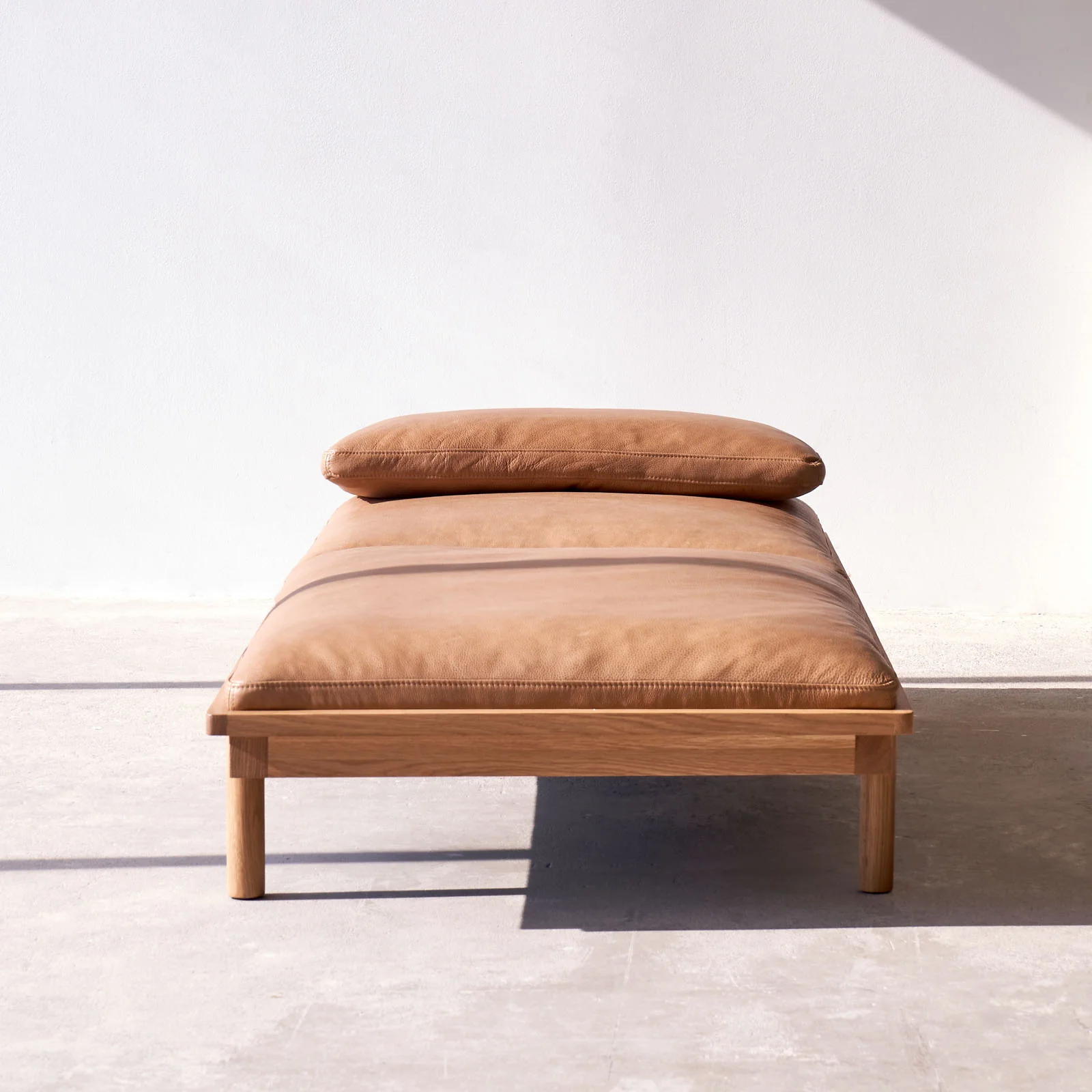 Pensive Daybed | Bespoke Leather (180cm) - Image 8