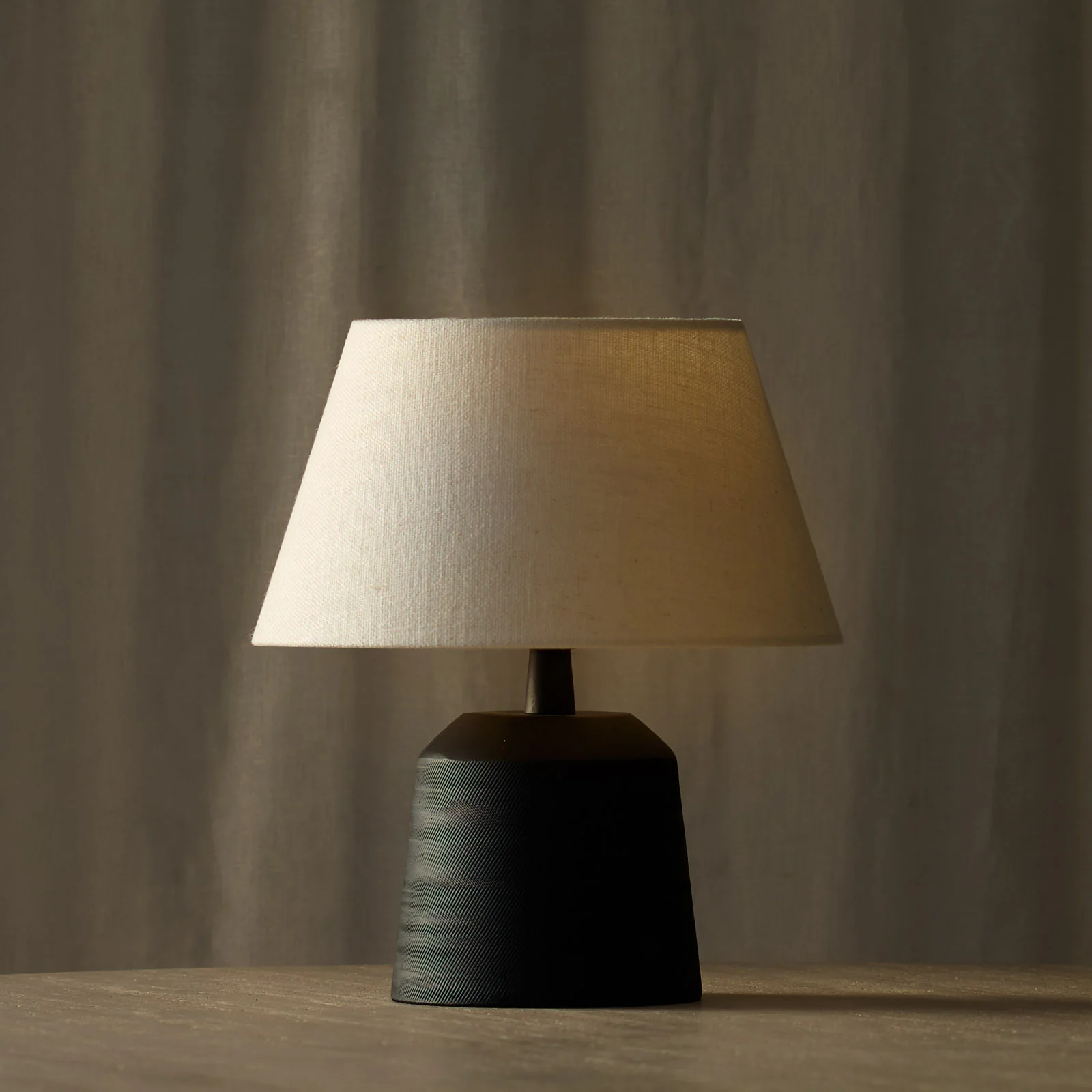Lilou Table Lamp | Black (22cm) - Image 4