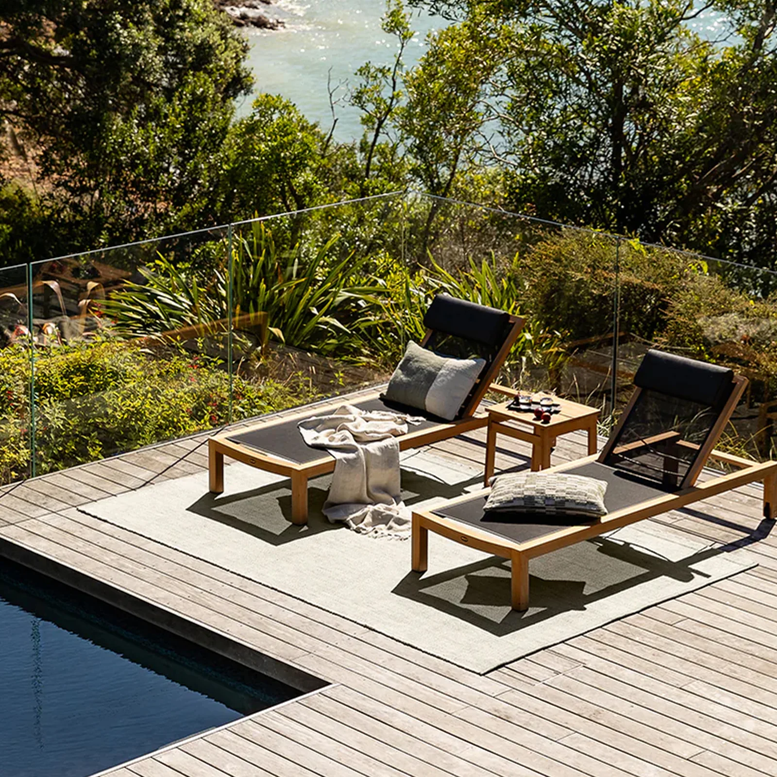 Lonsdale Outdoor Floor Rug | Eucalyptus - Image 3