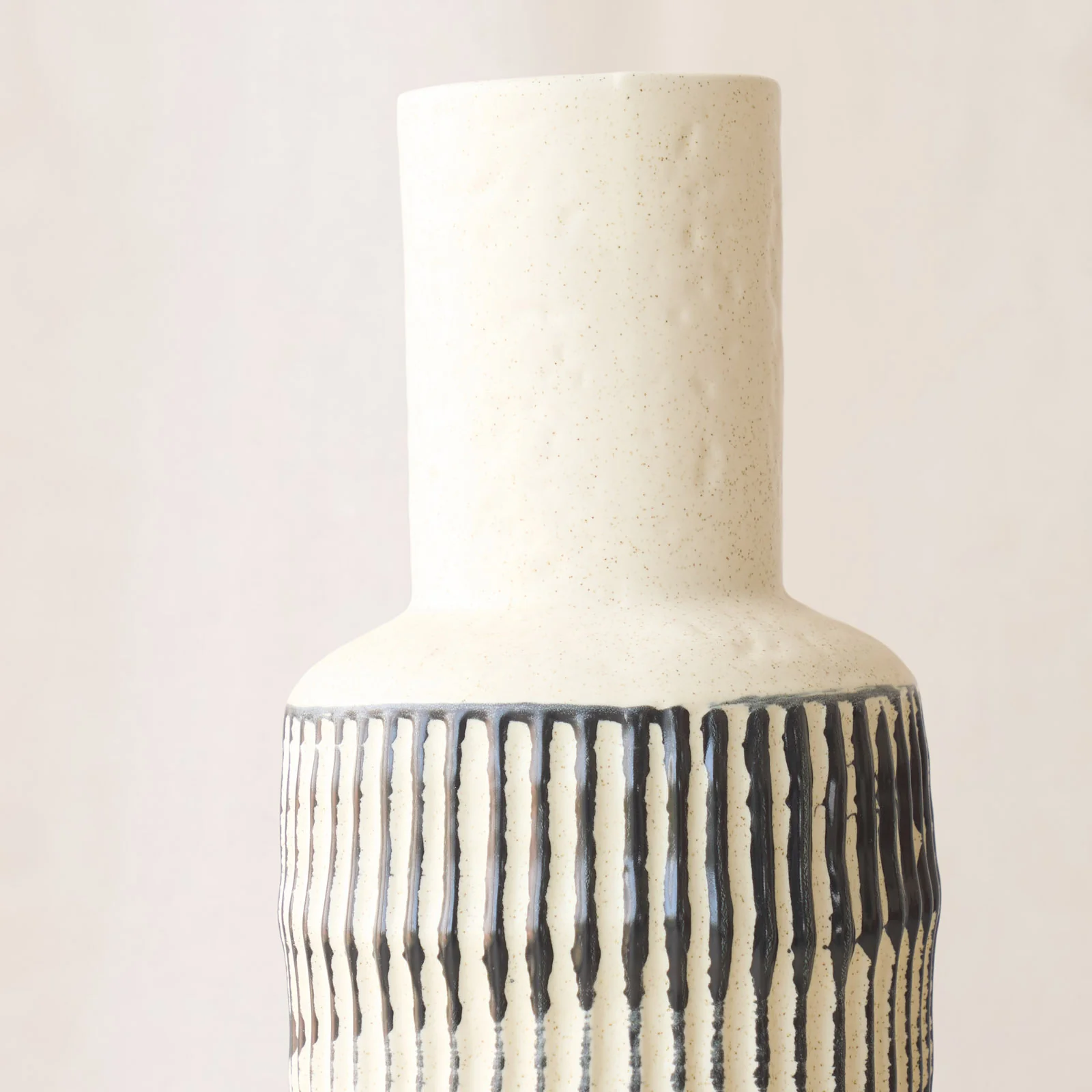 Mundaka Vase | Cream - Image 2