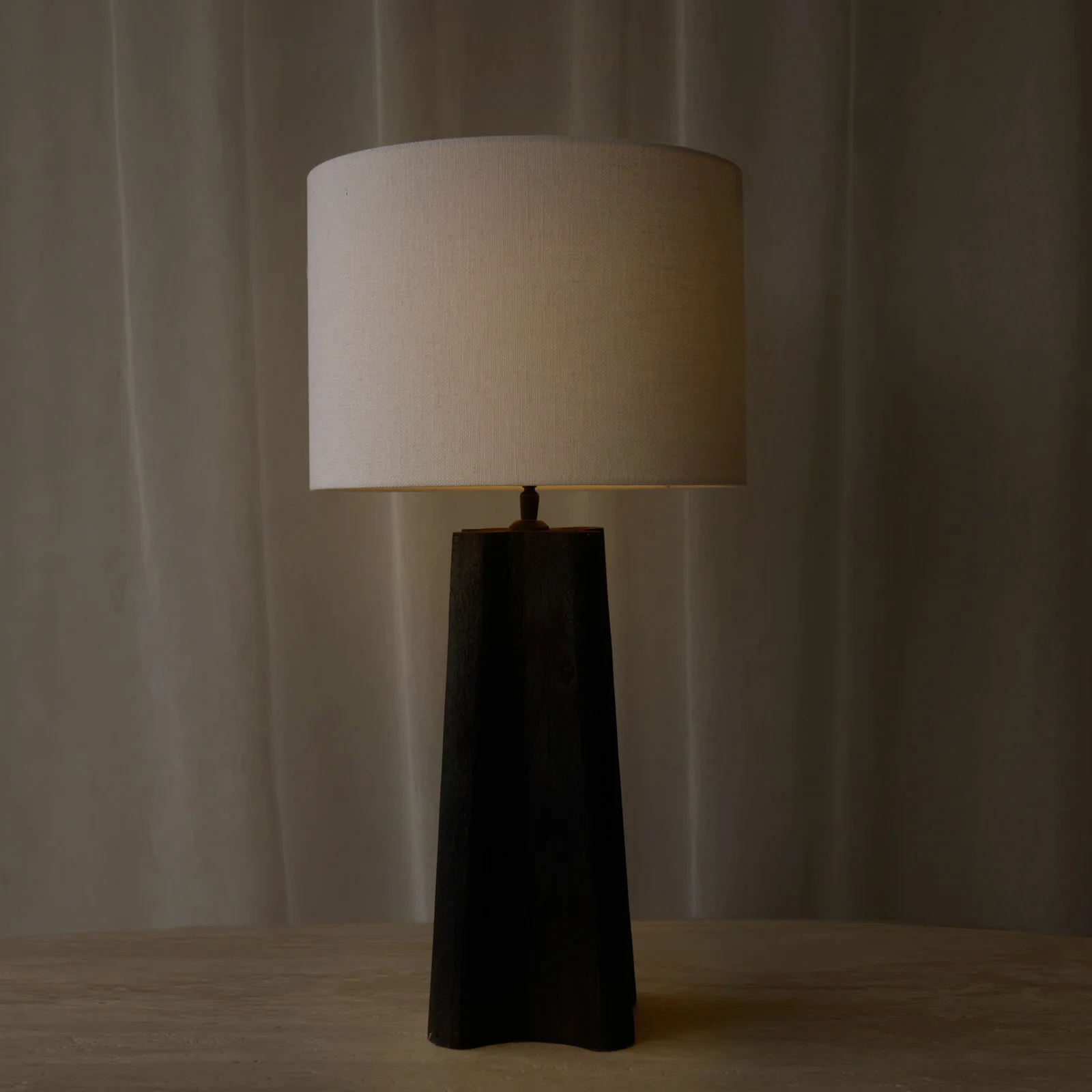 Navelli Table Lamp | Black (47cm) - Image 2