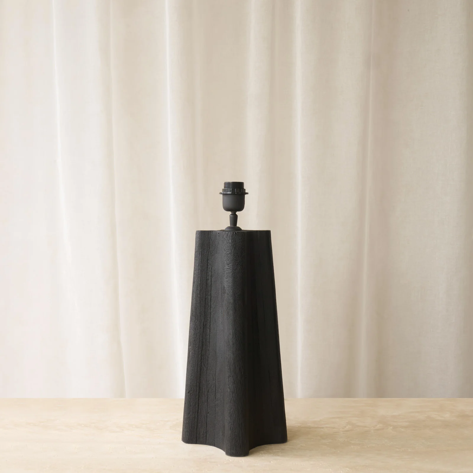 Navelli Table Lamp | Black (47cm) - Image 9