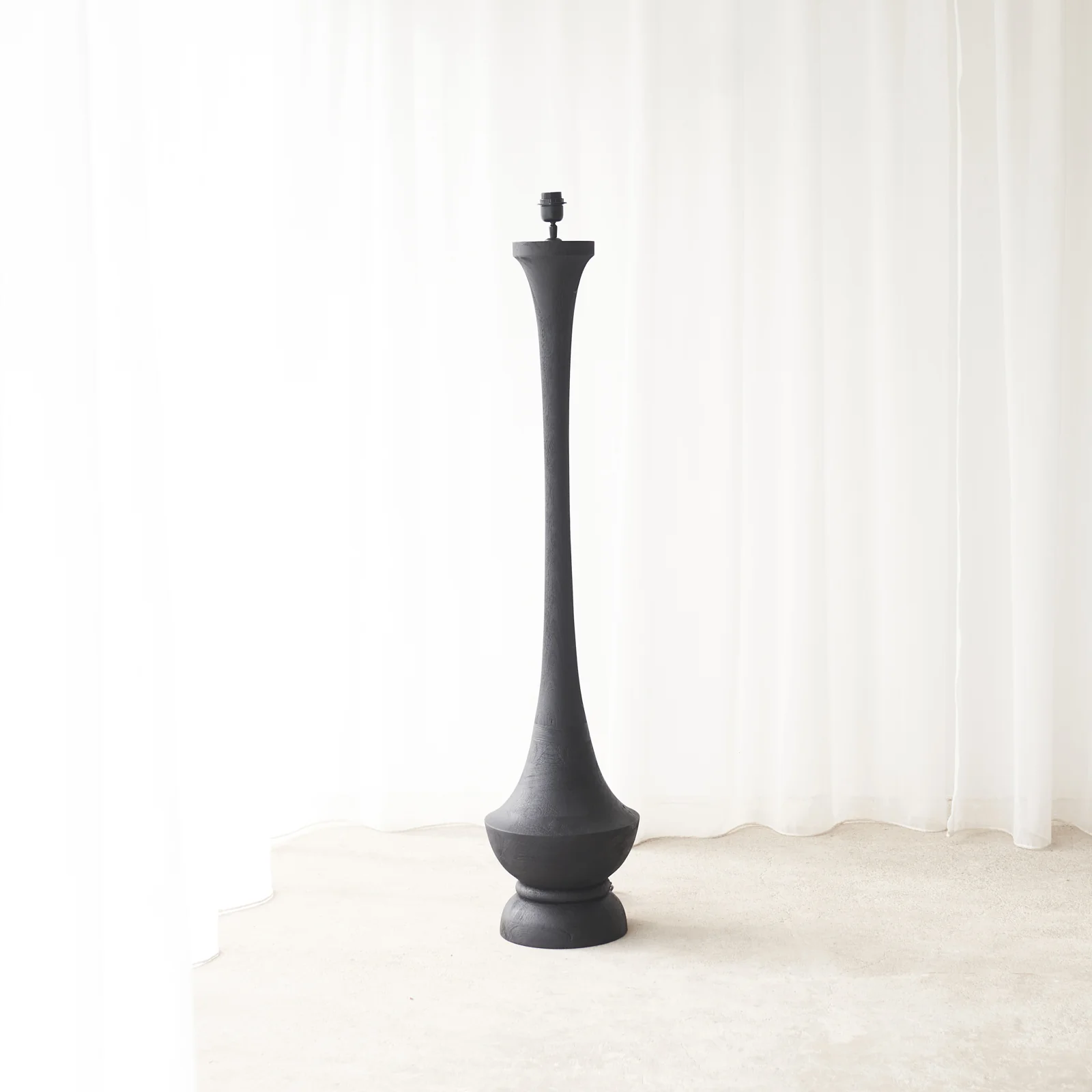 Nicolo Floor Lamp | Black - Image 3