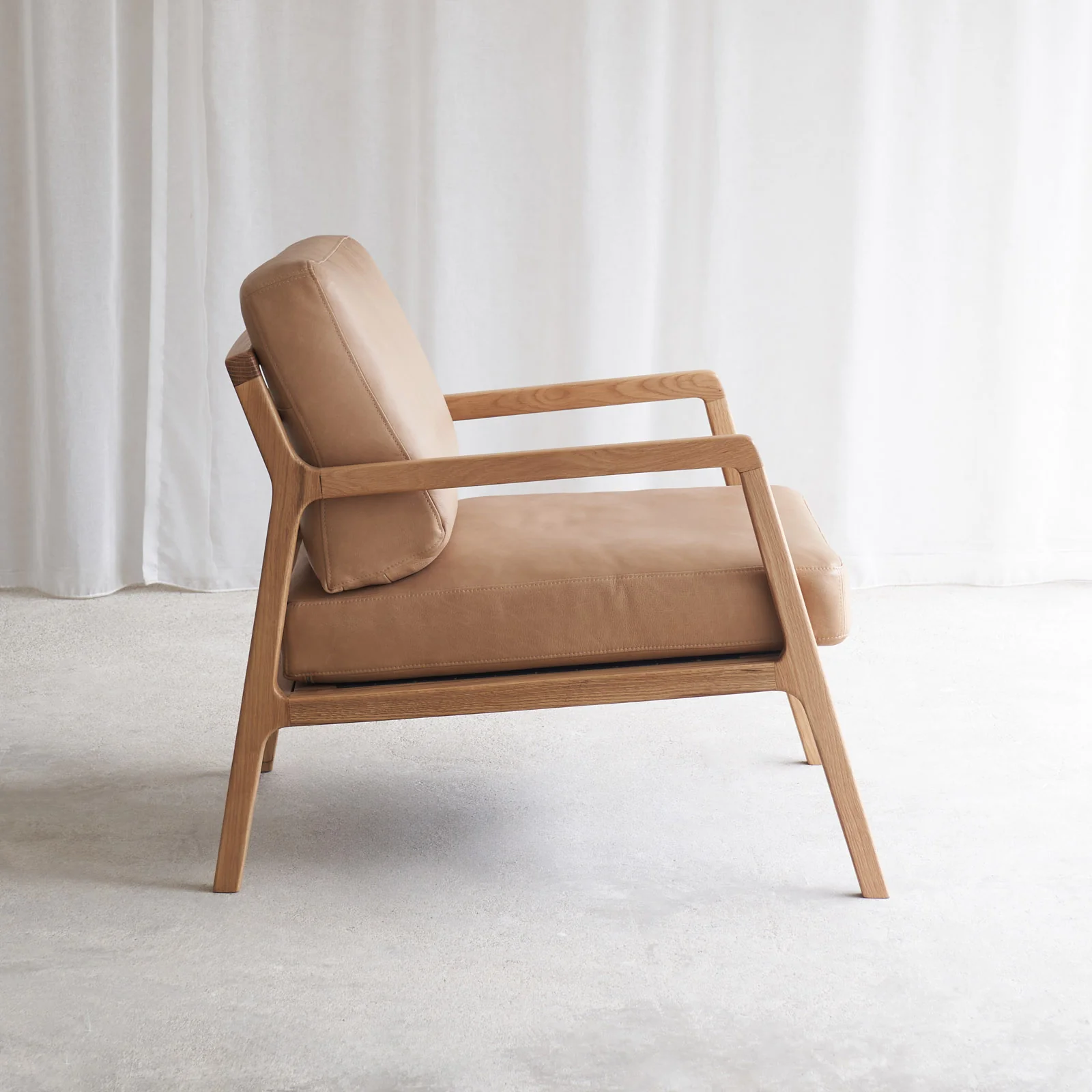 Nysse Leather Armchair | Oak Frame - Canyon - Image 6