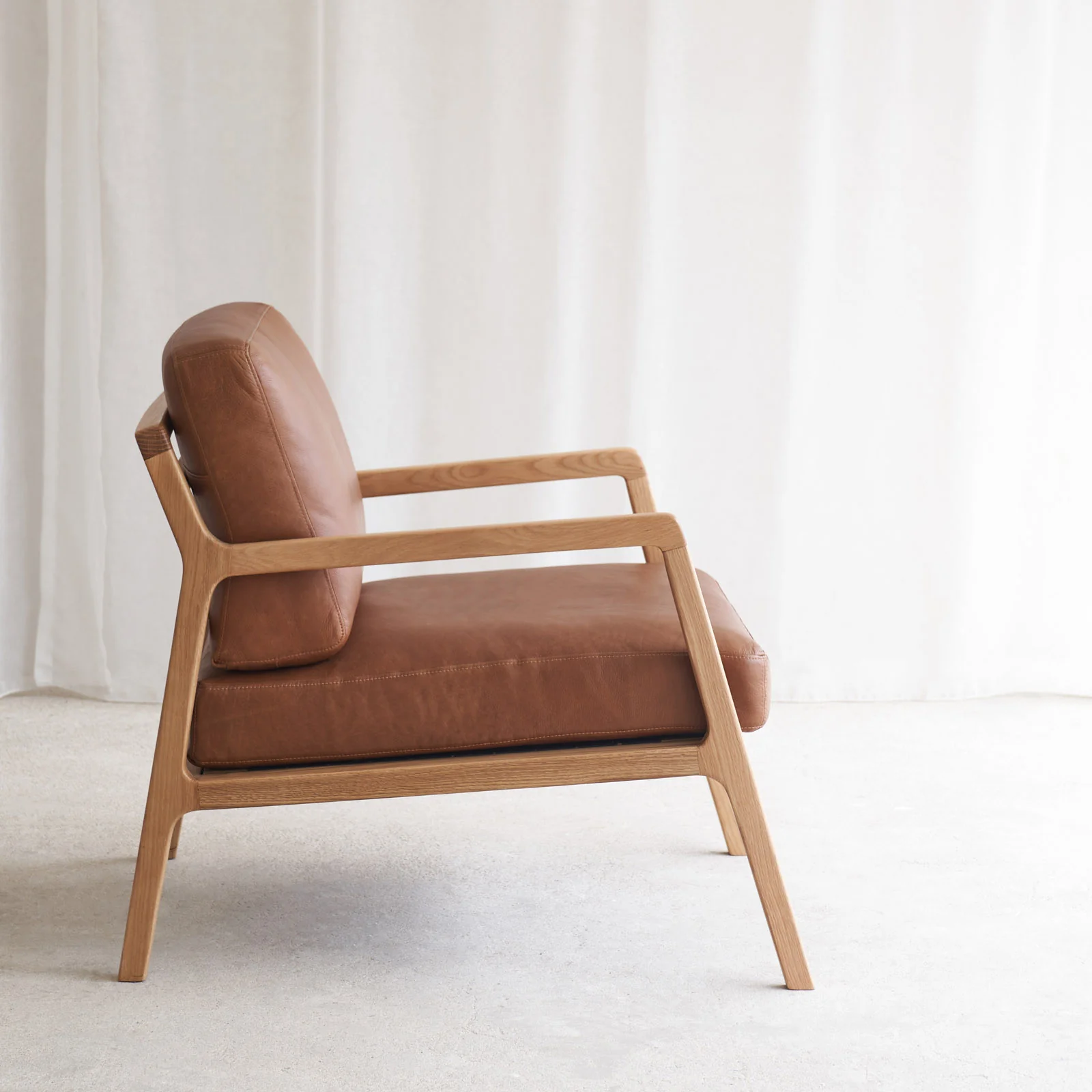 Nysse Leather Armchair | Oak Frame - Saddle - Image 6