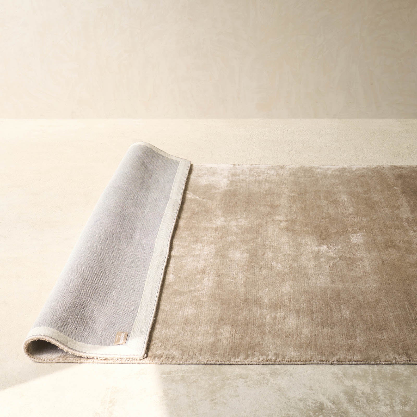 Oasis Lux Handknotted Rug | Linen - Image 5