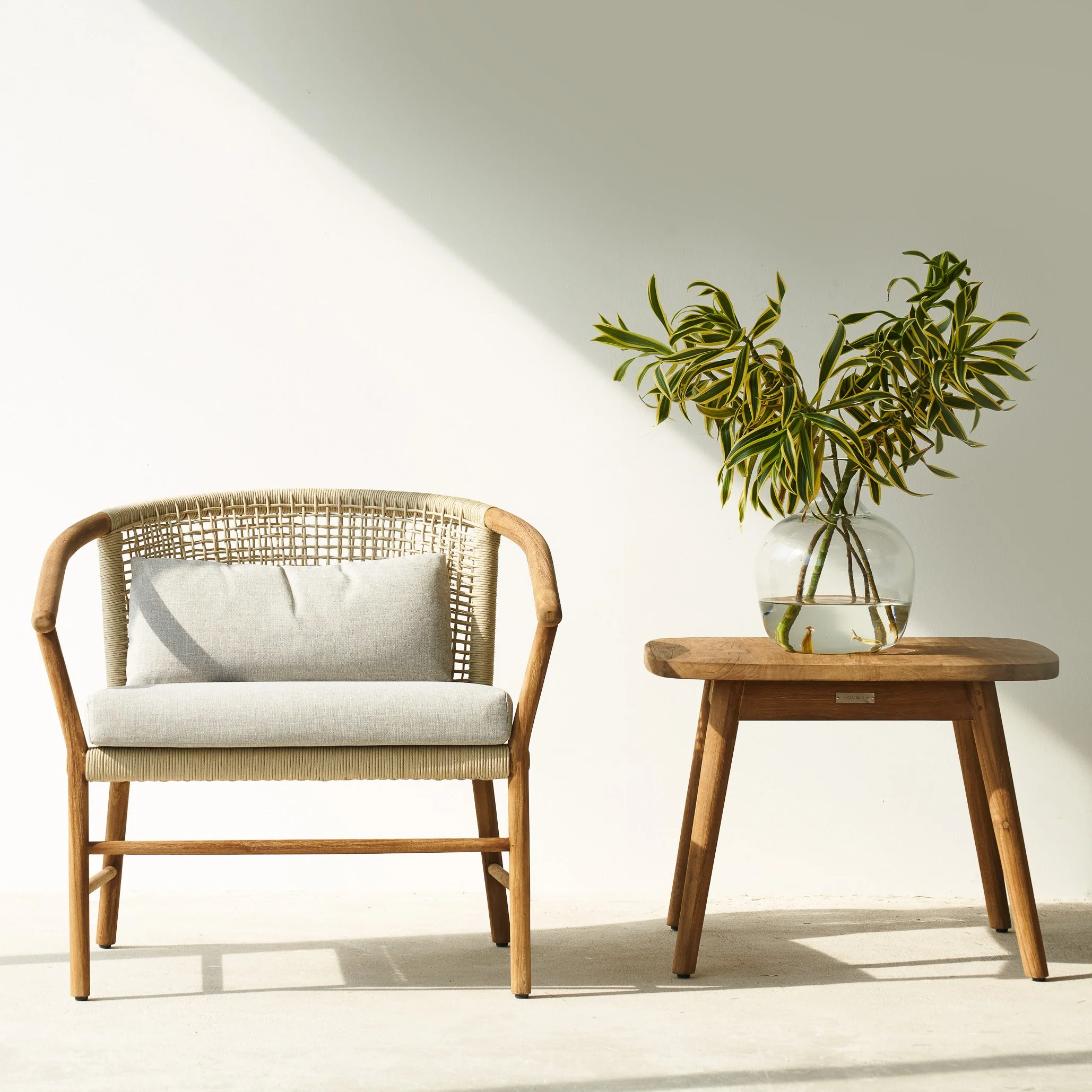 Icon Outdoor Side Table (60cm) - Image 4