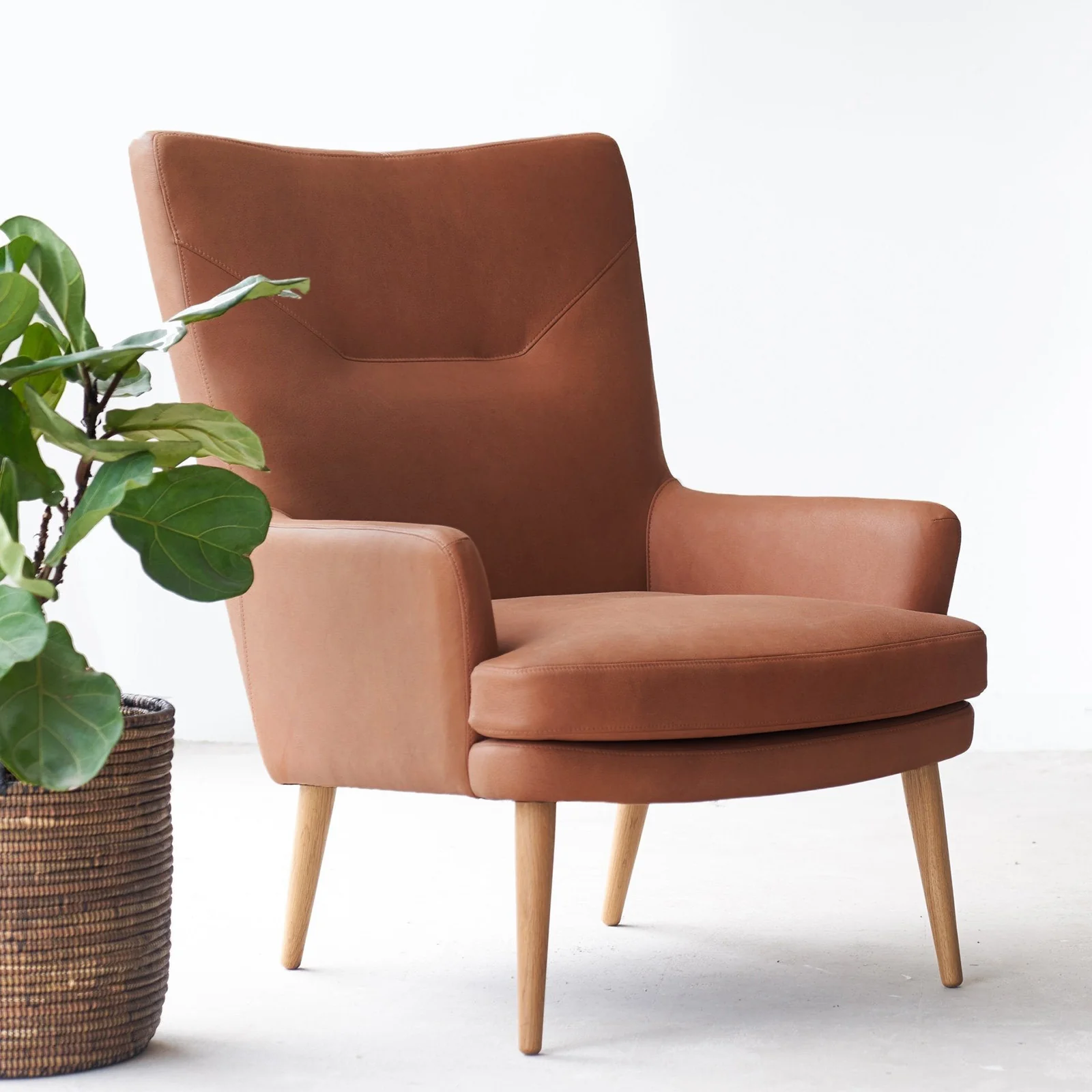Pelagonia Leather Armchair | Bespoke - Image 4