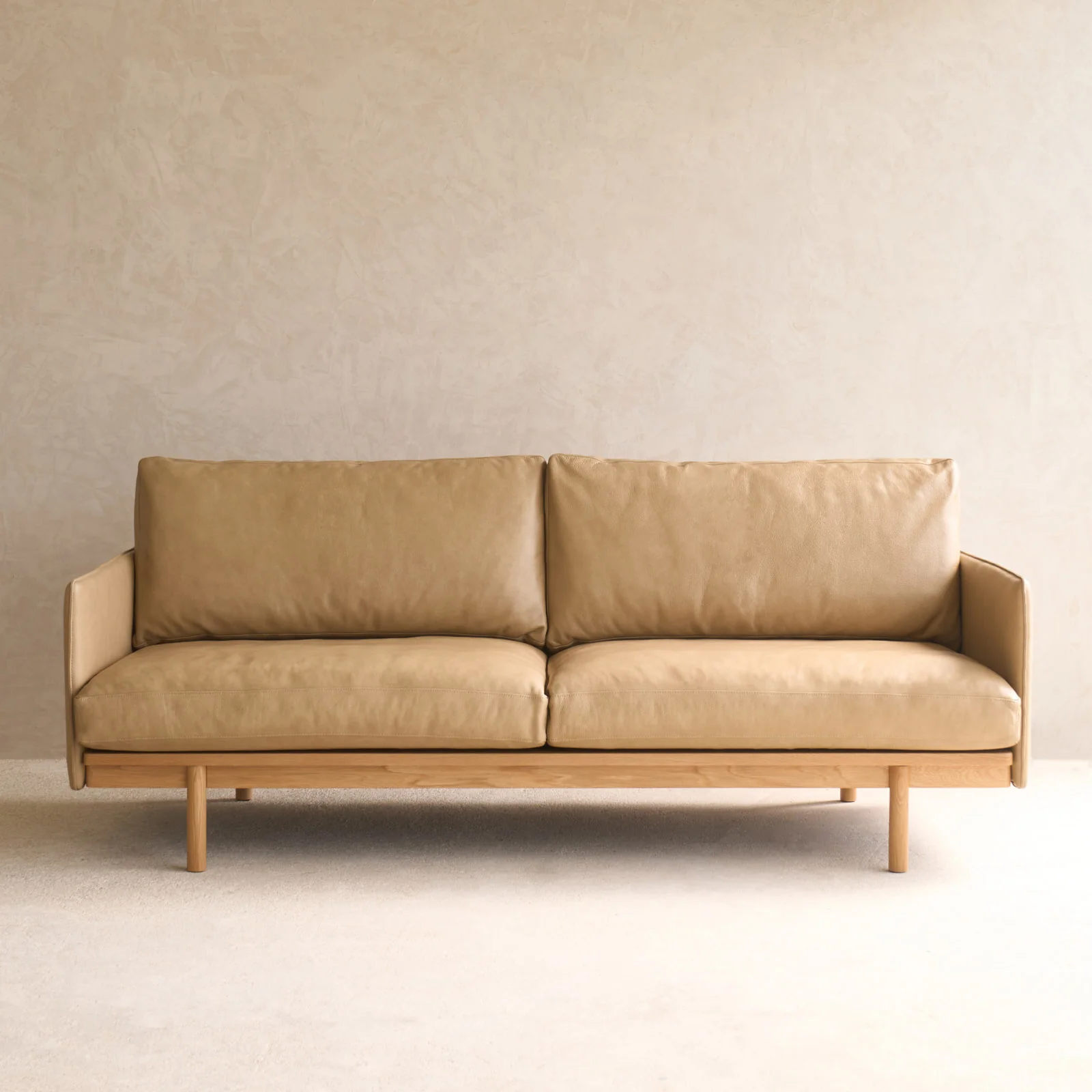 Pensive 2.5 & 3.5 Seater Leather Sofa | Arena - Image 3