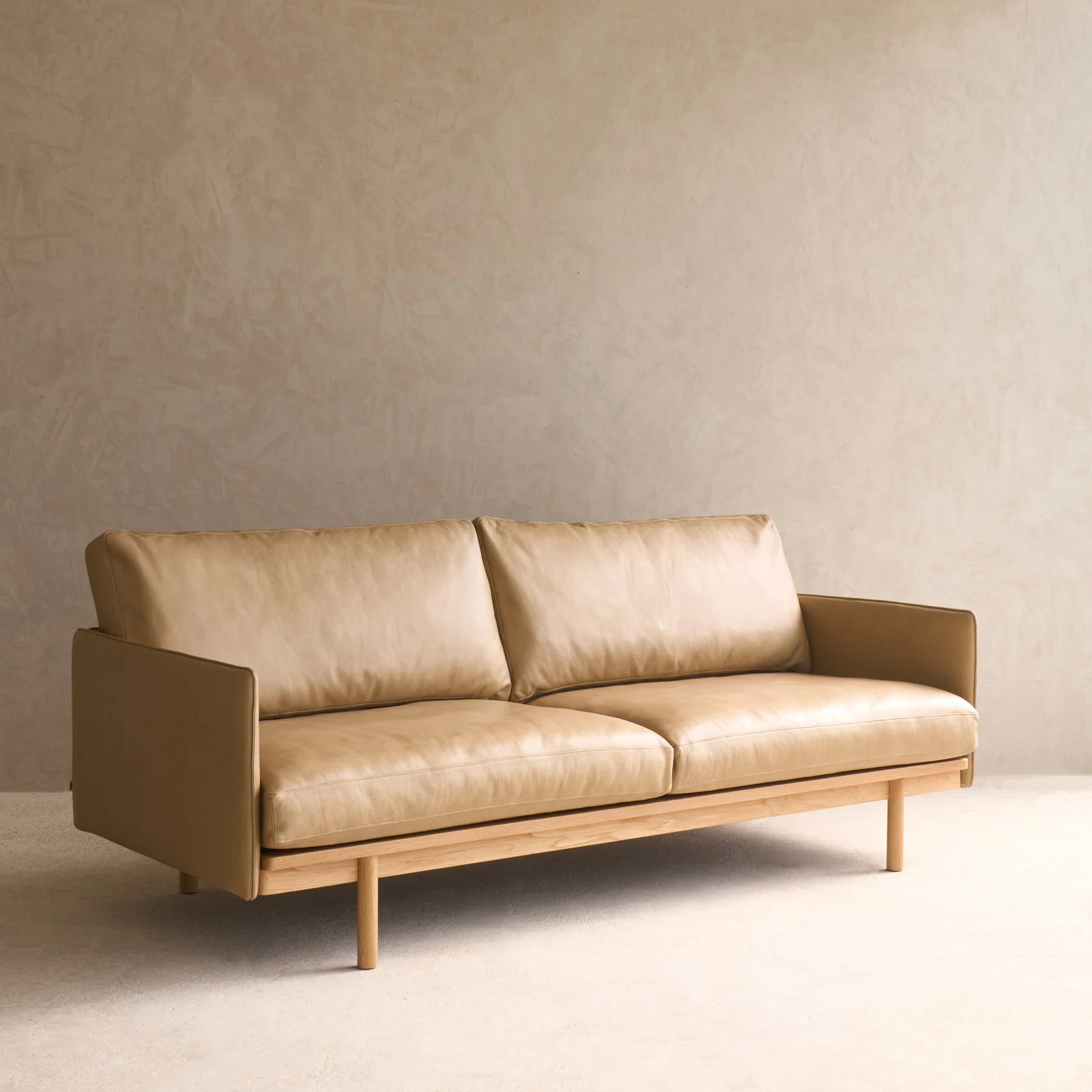 Pensive 2.5 & 3.5 Seater Leather Sofa | Arena - Image 6