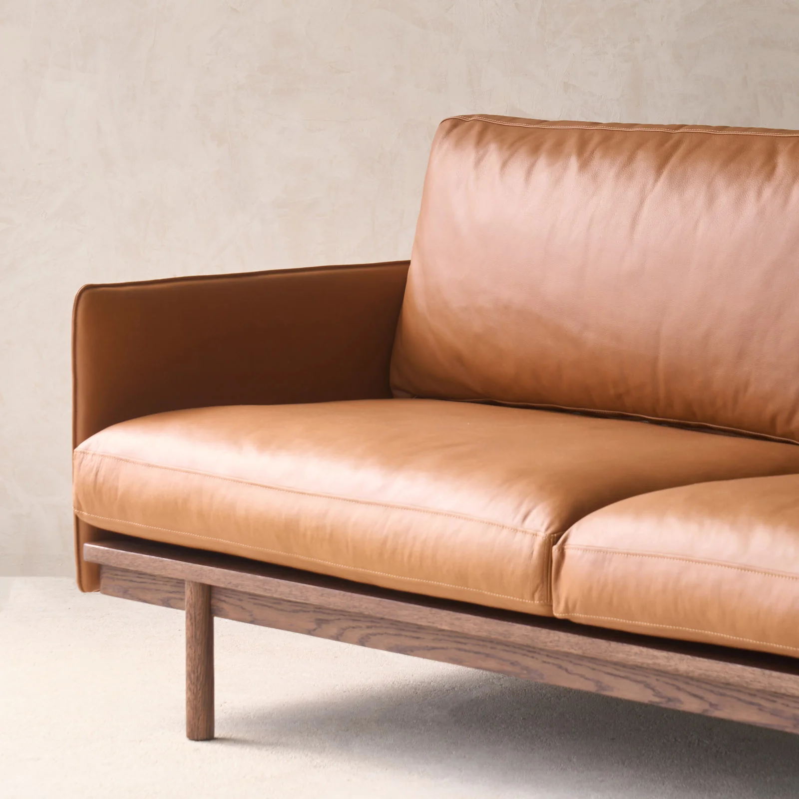 Pensive Leather Sofa | Espresso Oak Frame - Saddle - Image 4