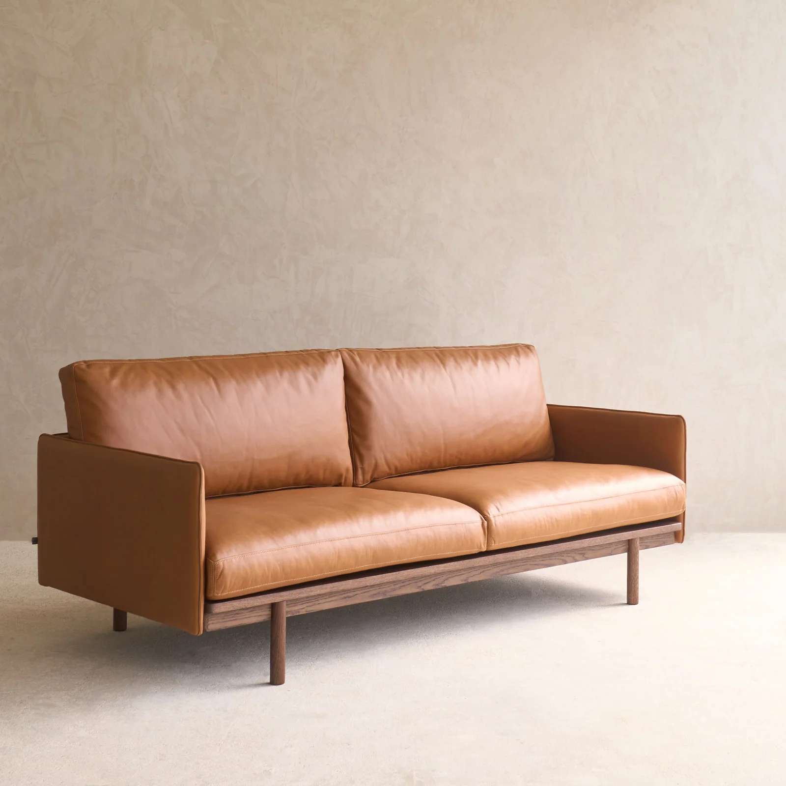 Pensive Leather Sofa | Espresso Oak Frame - Saddle - Image 6
